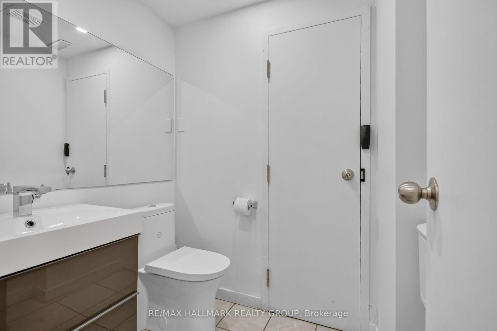 818 Boyd Avenue, Ottawa, ON