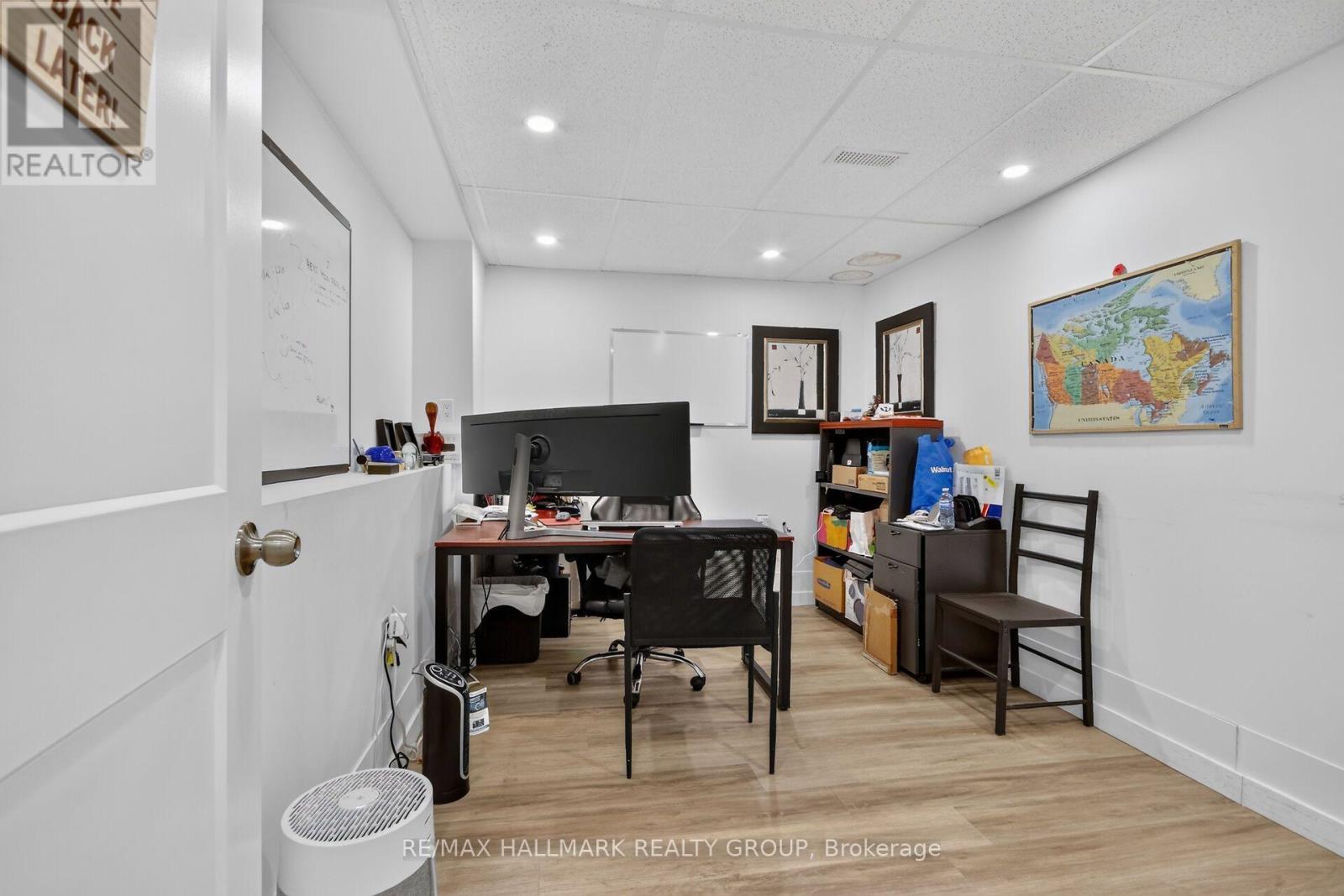 818 Boyd Avenue, Ottawa, ON