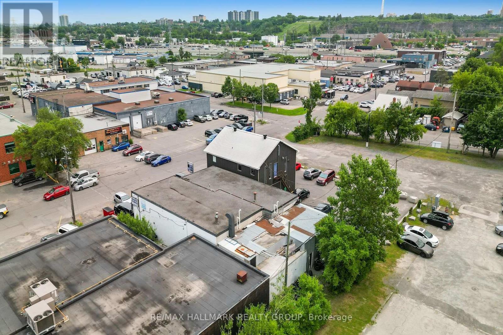 818 Boyd Avenue, Ottawa, ON