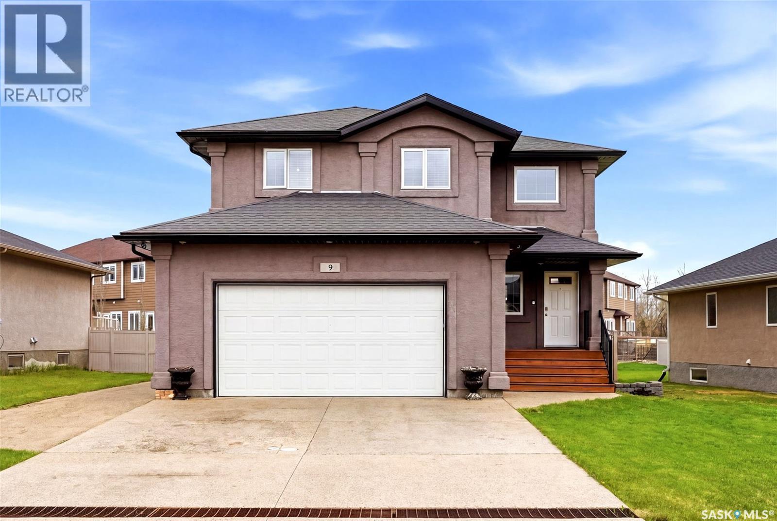 9 Mckenzie Pointe, White City, SK - Outdoor