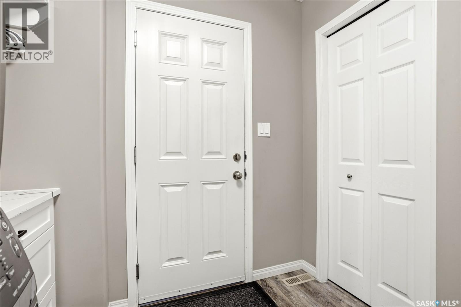 9 Mckenzie Pointe, White City, SK - Indoor
