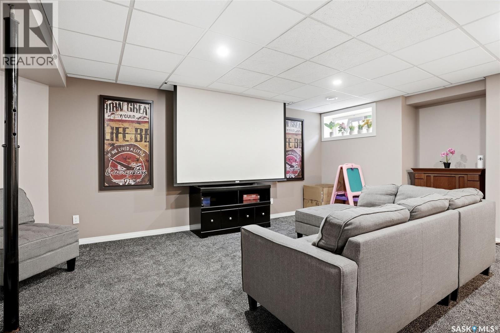 9 Mckenzie Pointe, White City, SK - Indoor Photo Showing Other Room