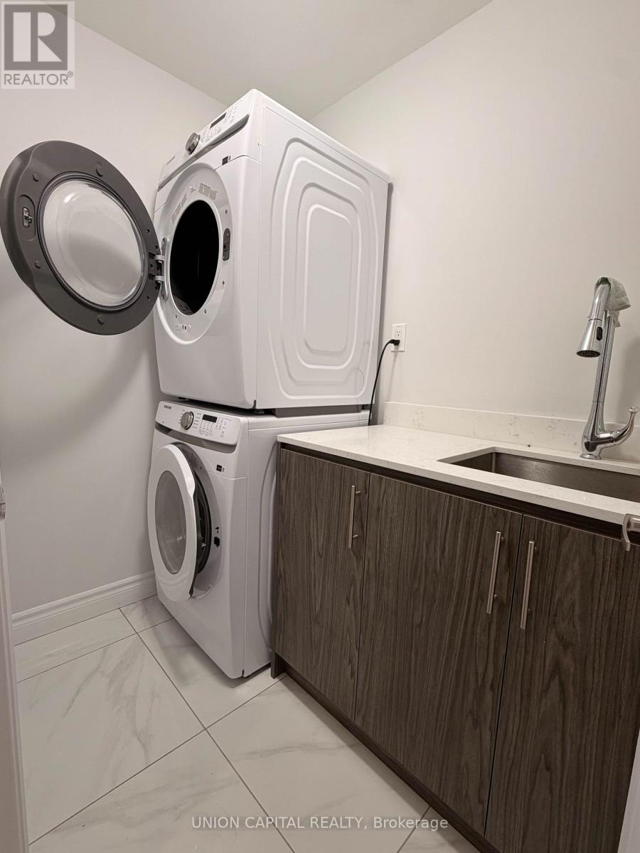 1 Waterleaf Road, Markham, ON - Indoor Photo Showing Laundry Room
