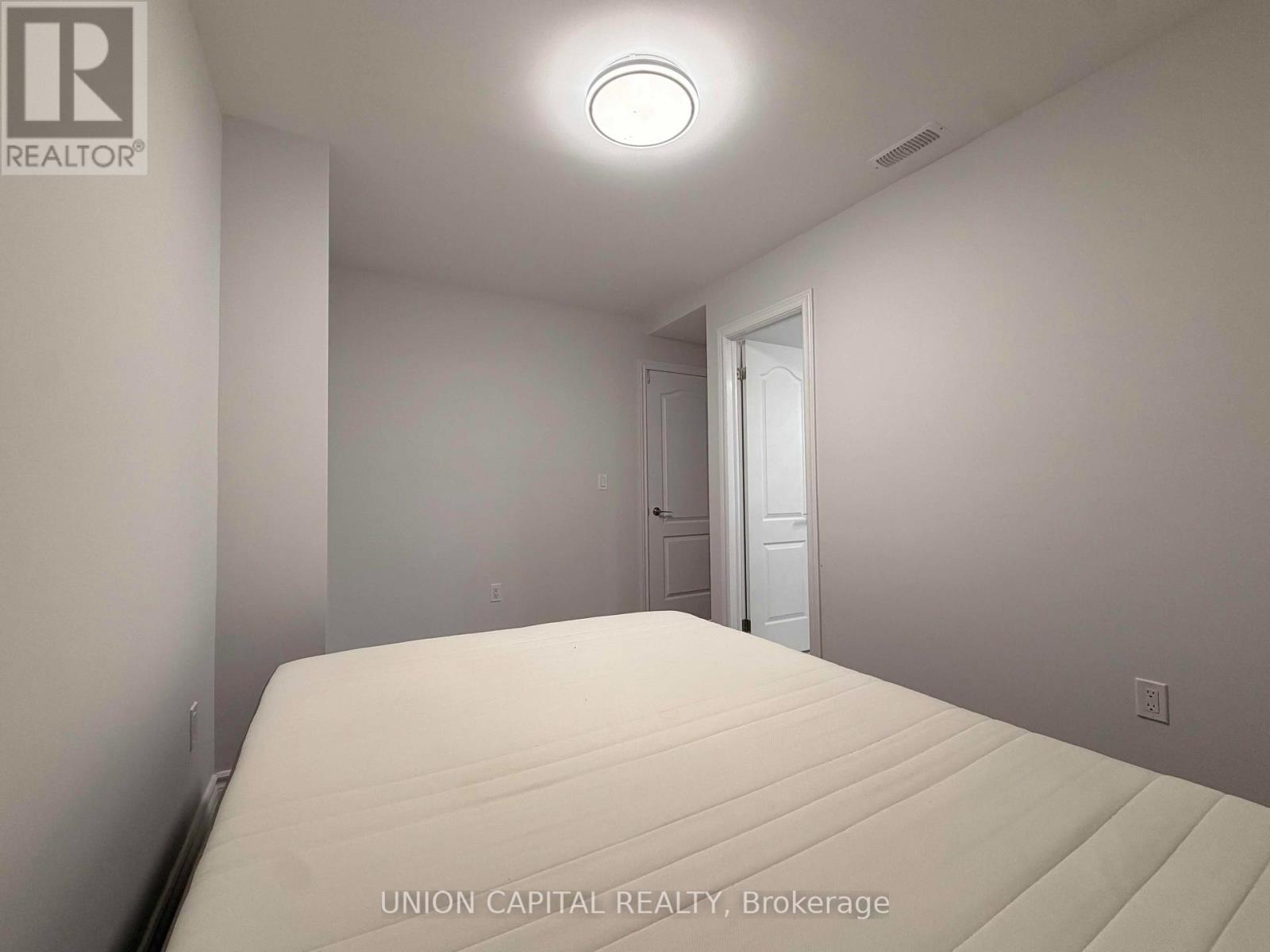 1 Waterleaf Road, Markham, ON - Indoor Photo Showing Bedroom