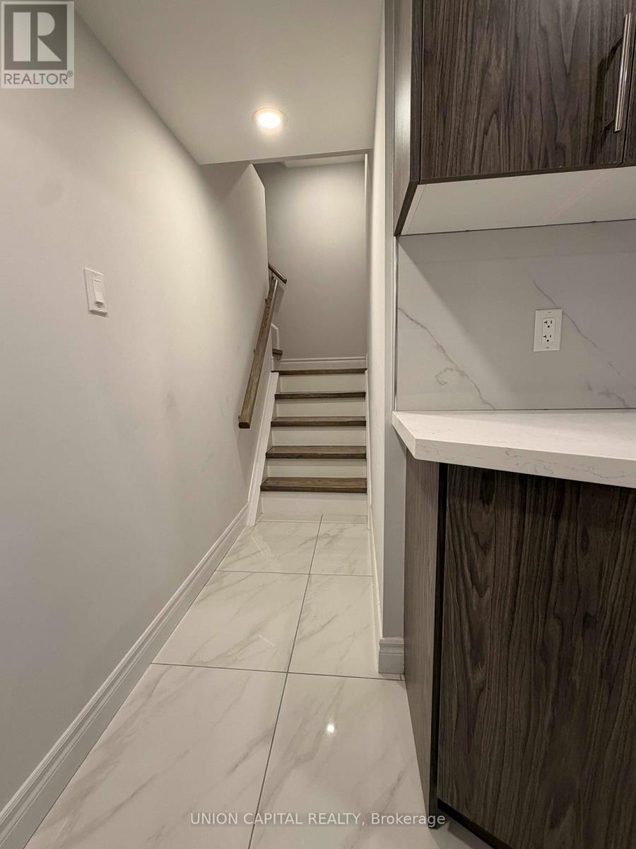 1 Waterleaf Road, Markham, ON - Indoor Photo Showing Other Room