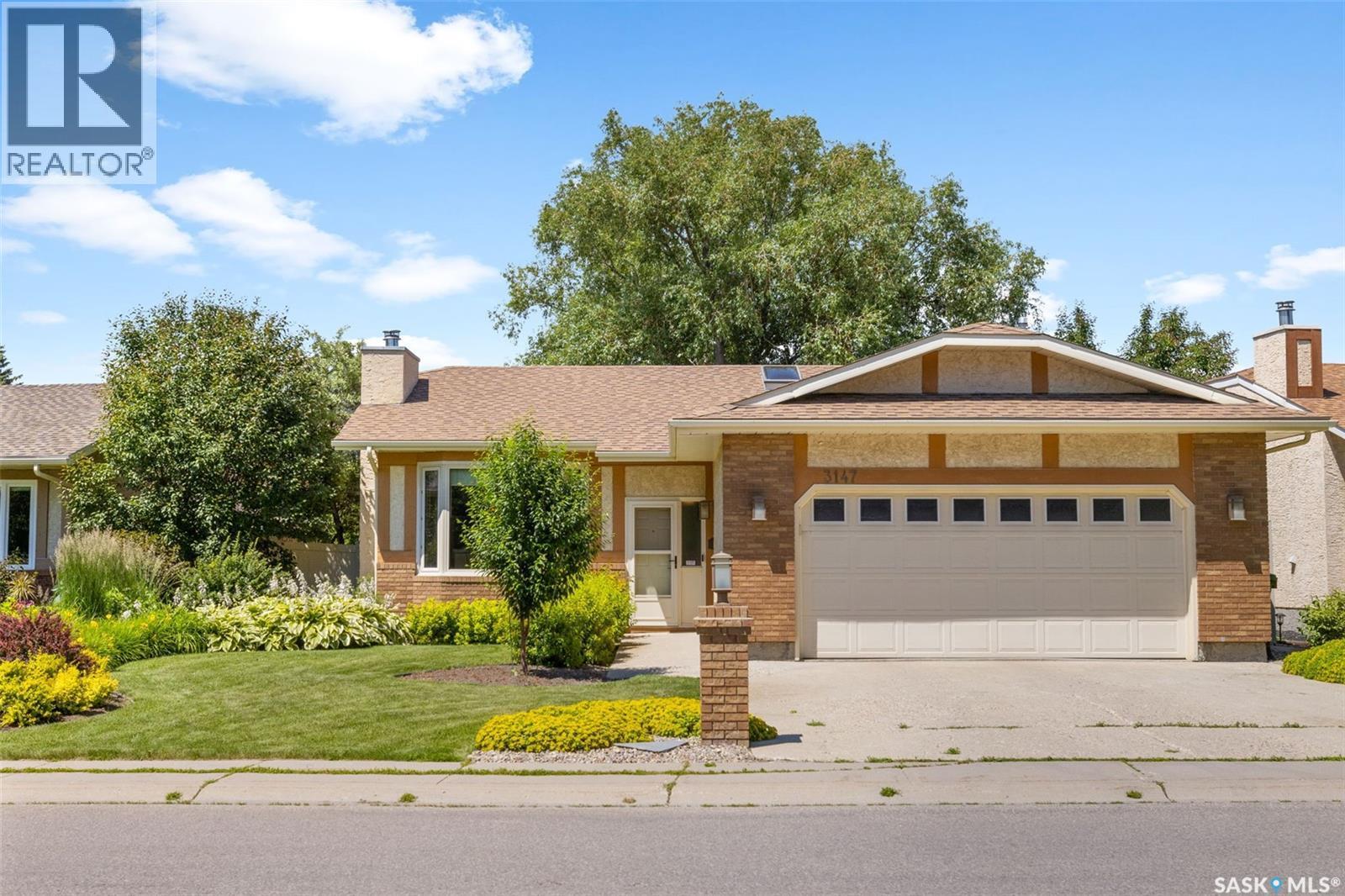 3147 Harding Street, Regina, SK - Outdoor With Facade