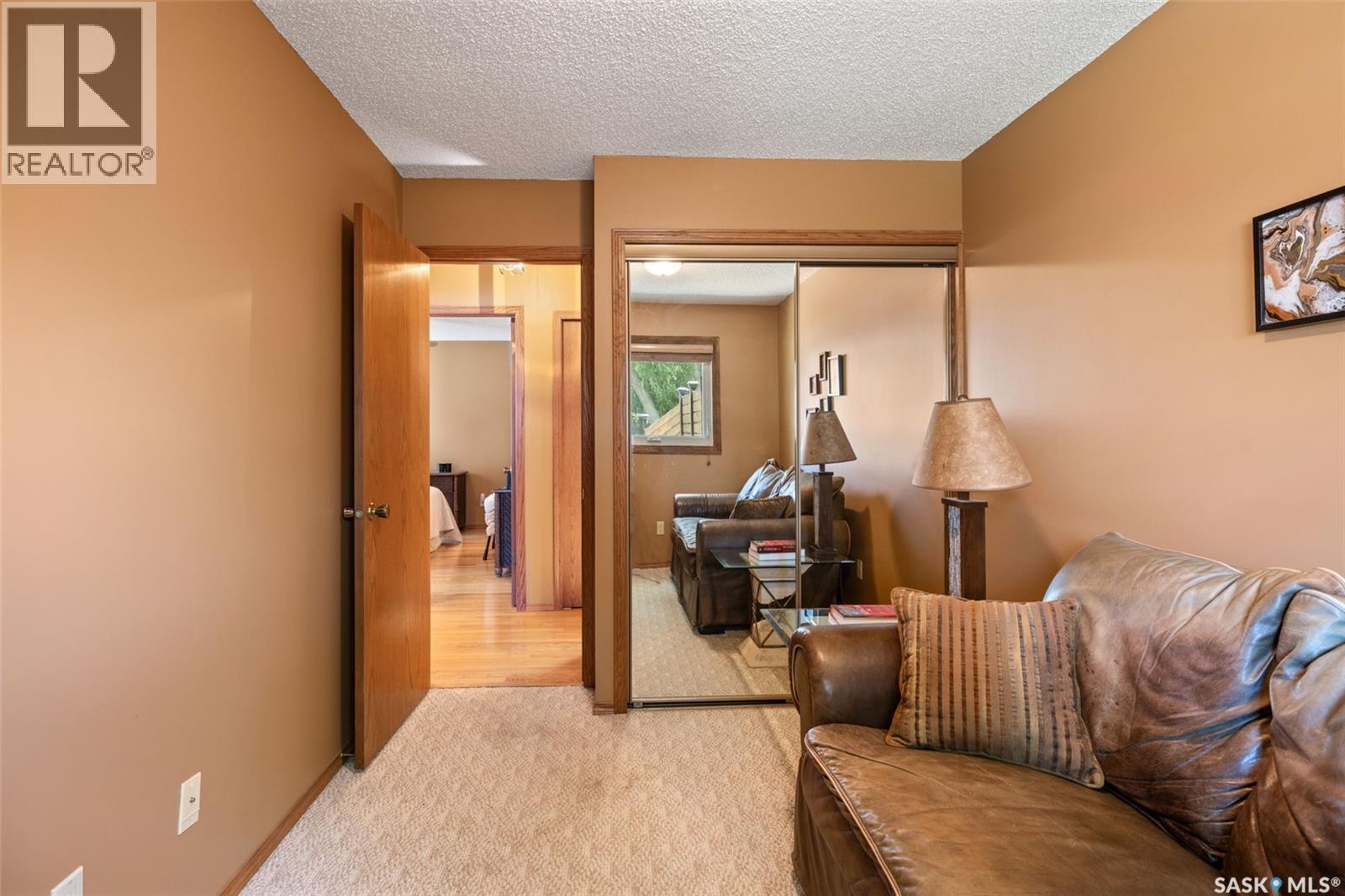 3147 Harding Street, Regina, SK - Indoor