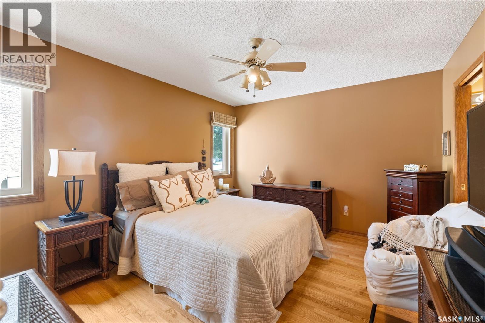3147 Harding Street, Regina, SK - Indoor Photo Showing Bedroom