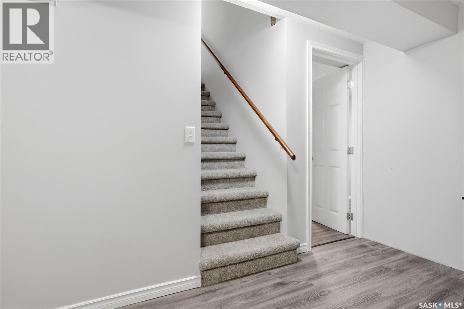 614 3Rd Avenue, Pilot Butte, SK - Indoor Photo Showing Other Room