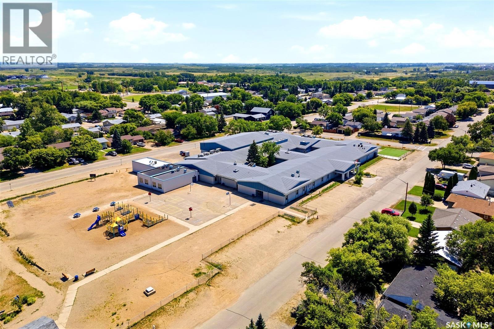 614 3Rd Avenue, Pilot Butte, SK - Outdoor With View