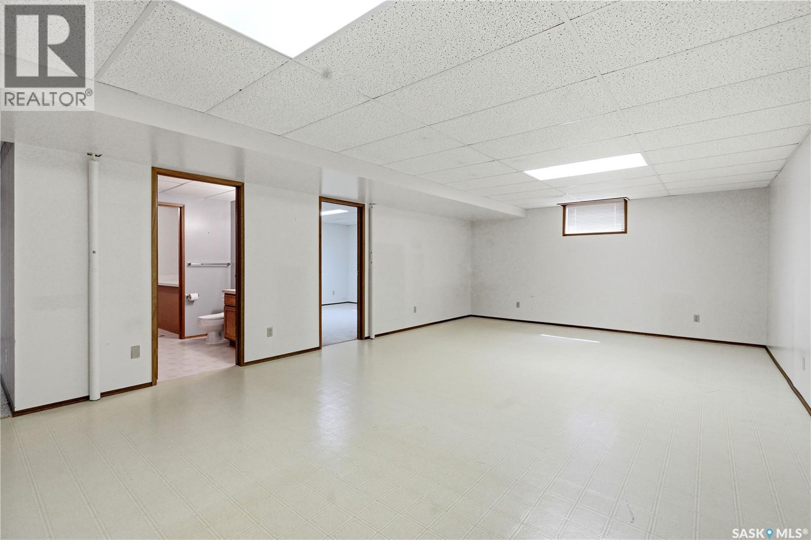 Donahue Acreage, Perdue Rm No. 346, SK - Indoor