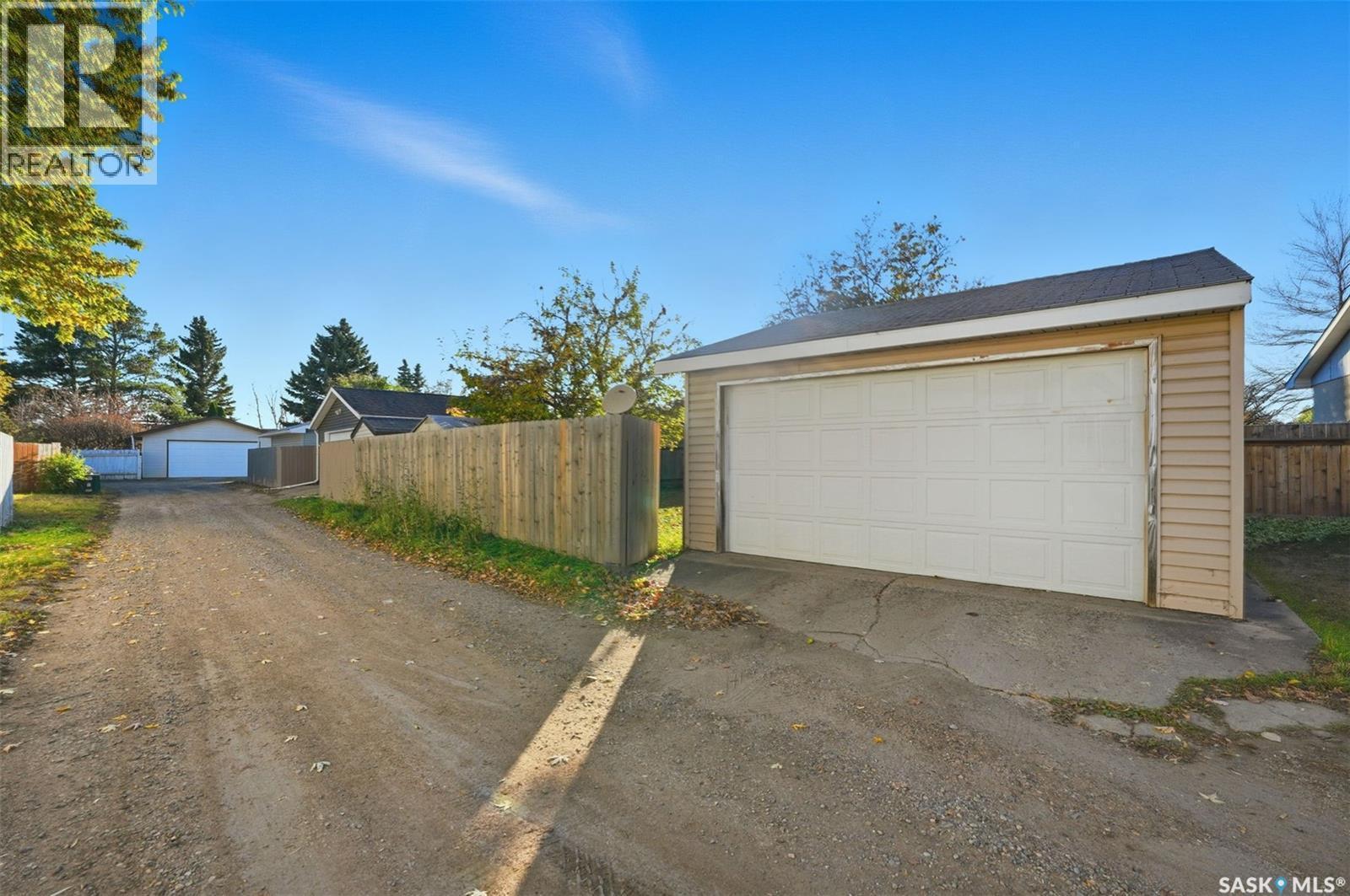 10 Dominion Crescent, Saskatoon, SK - Outdoor