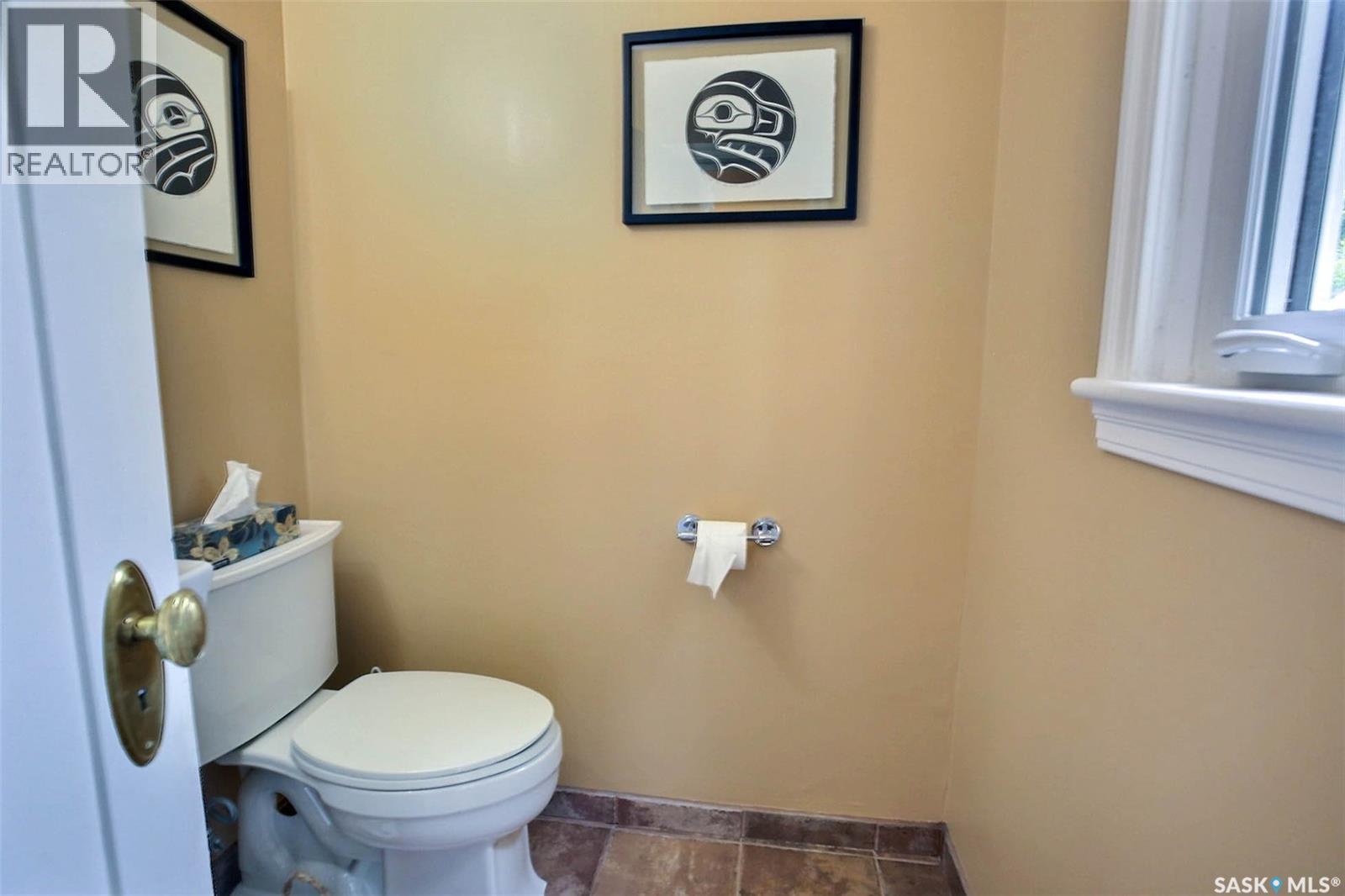 2834 Rae Street, Regina, SK - Indoor Photo Showing Bathroom