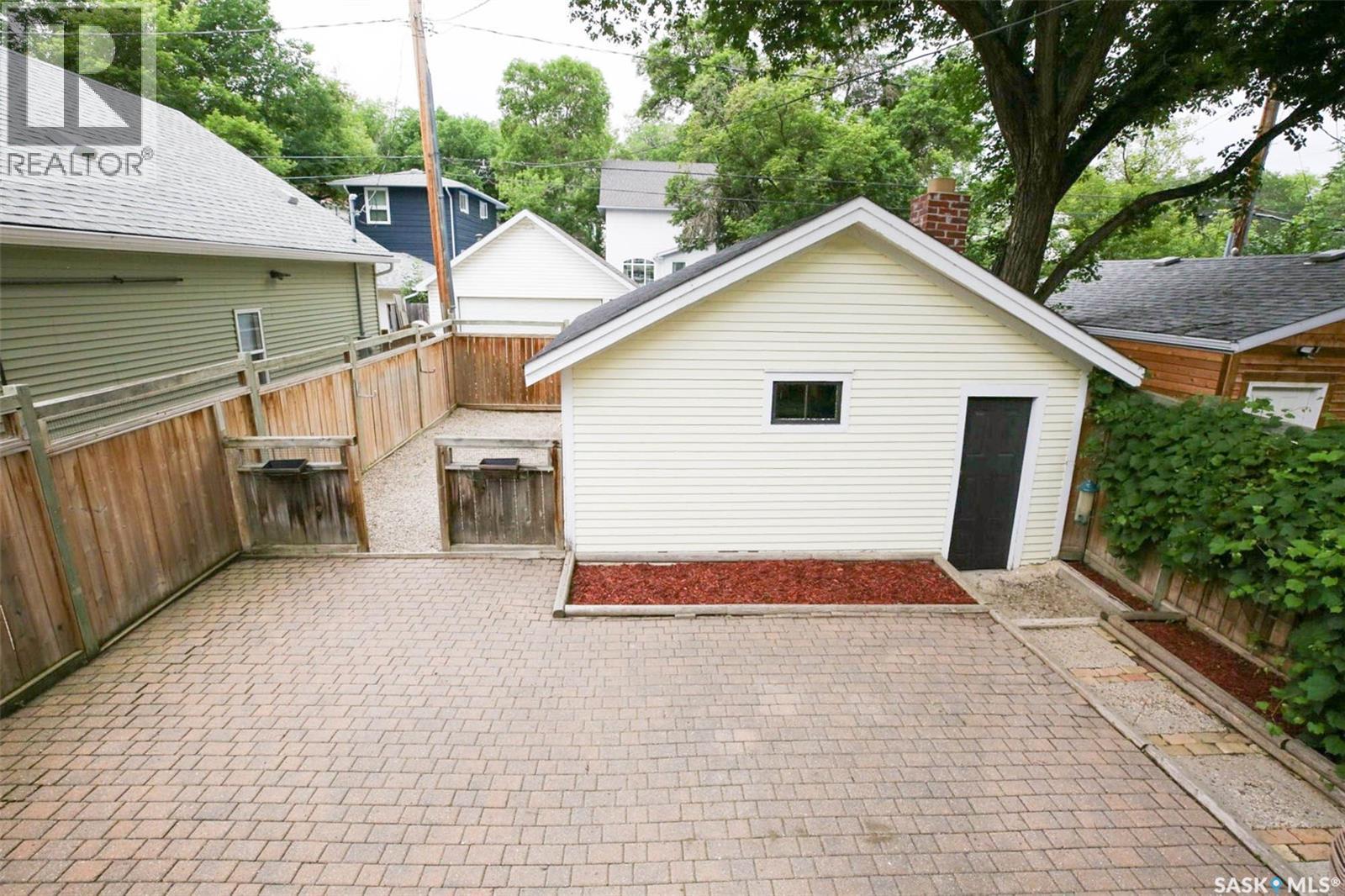 2834 Rae Street, Regina, SK - Outdoor With Exterior