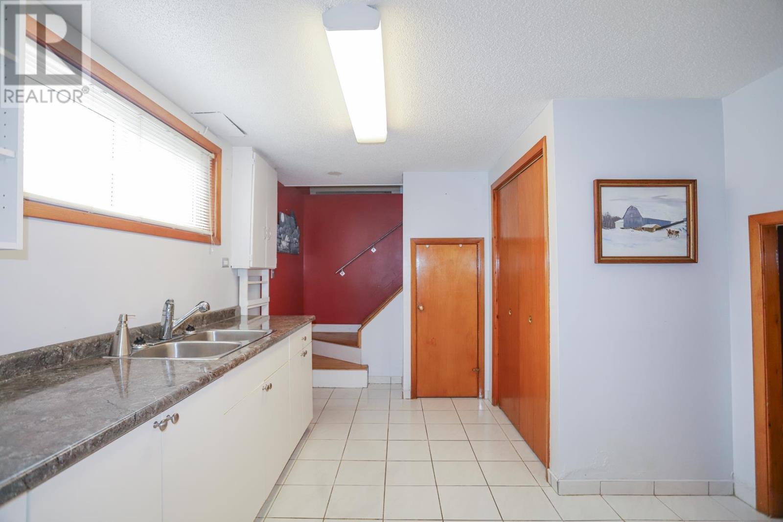 24 Granite St, Sault Ste. Marie, ON - Indoor Photo Showing Kitchen With Double Sink