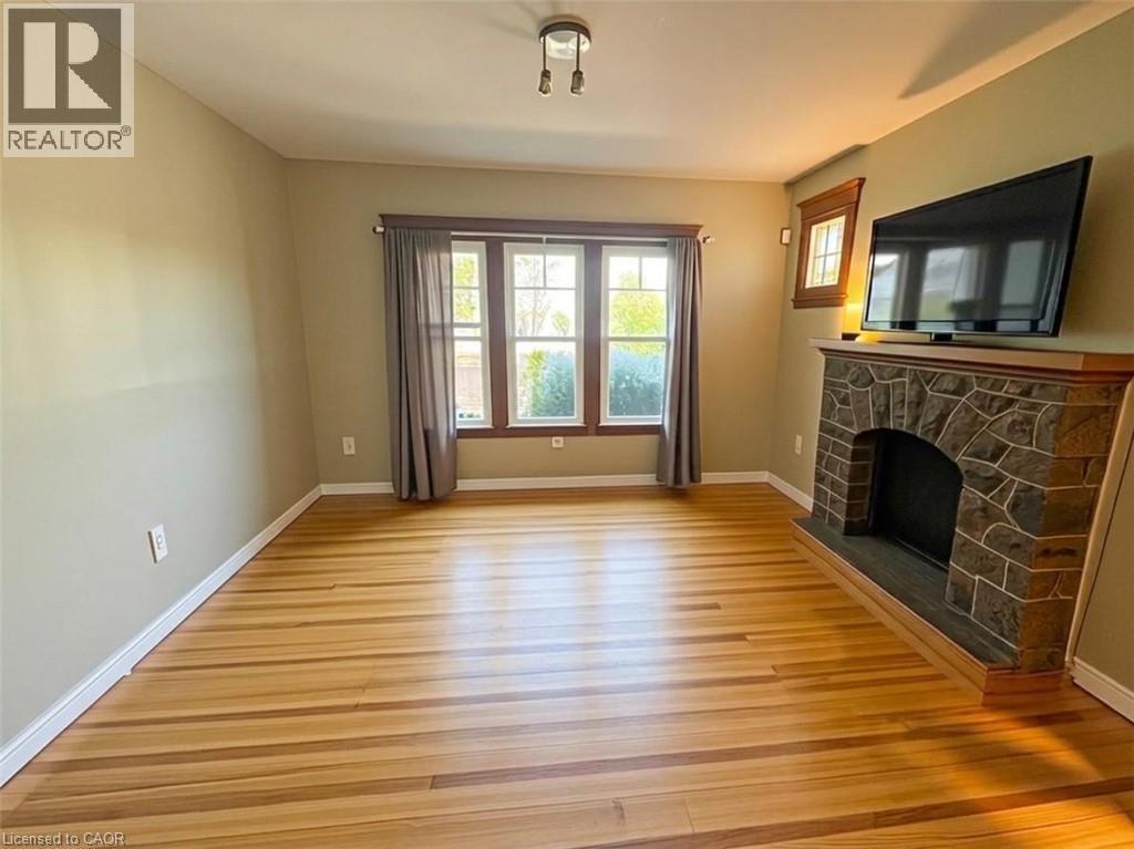 70 Belview Avenue Unit# 2, Hamilton, ON - Indoor With Fireplace