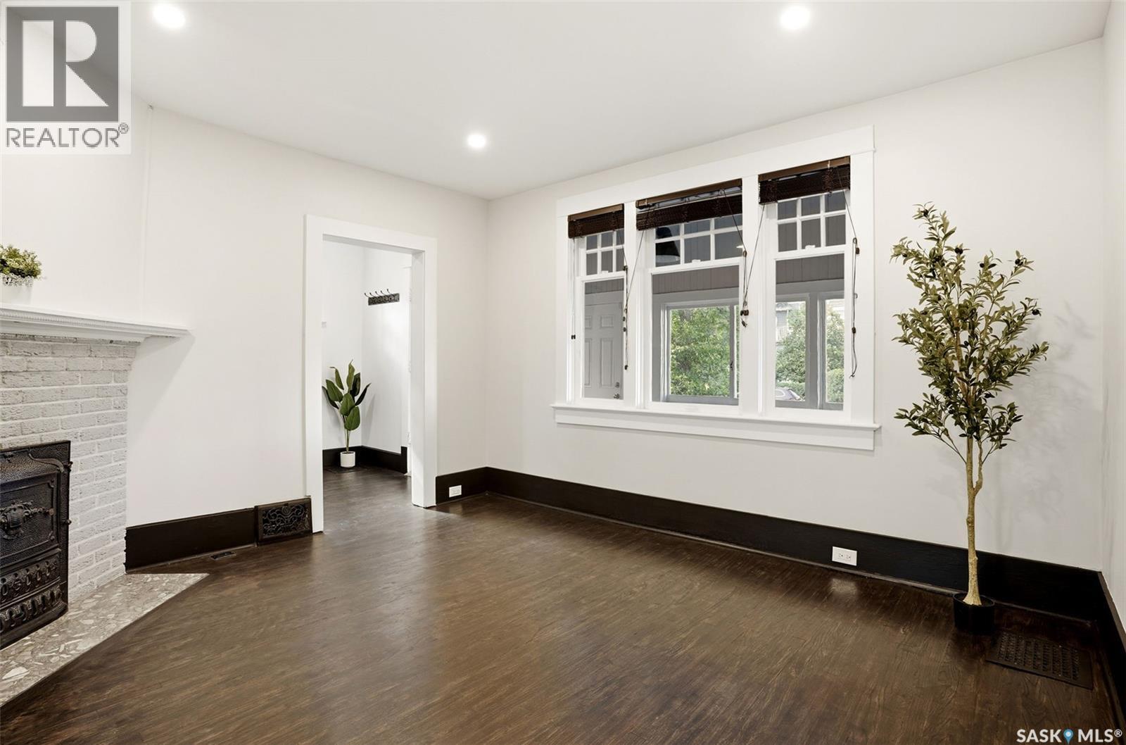 721 College Avenue, Regina, SK - Indoor With Fireplace