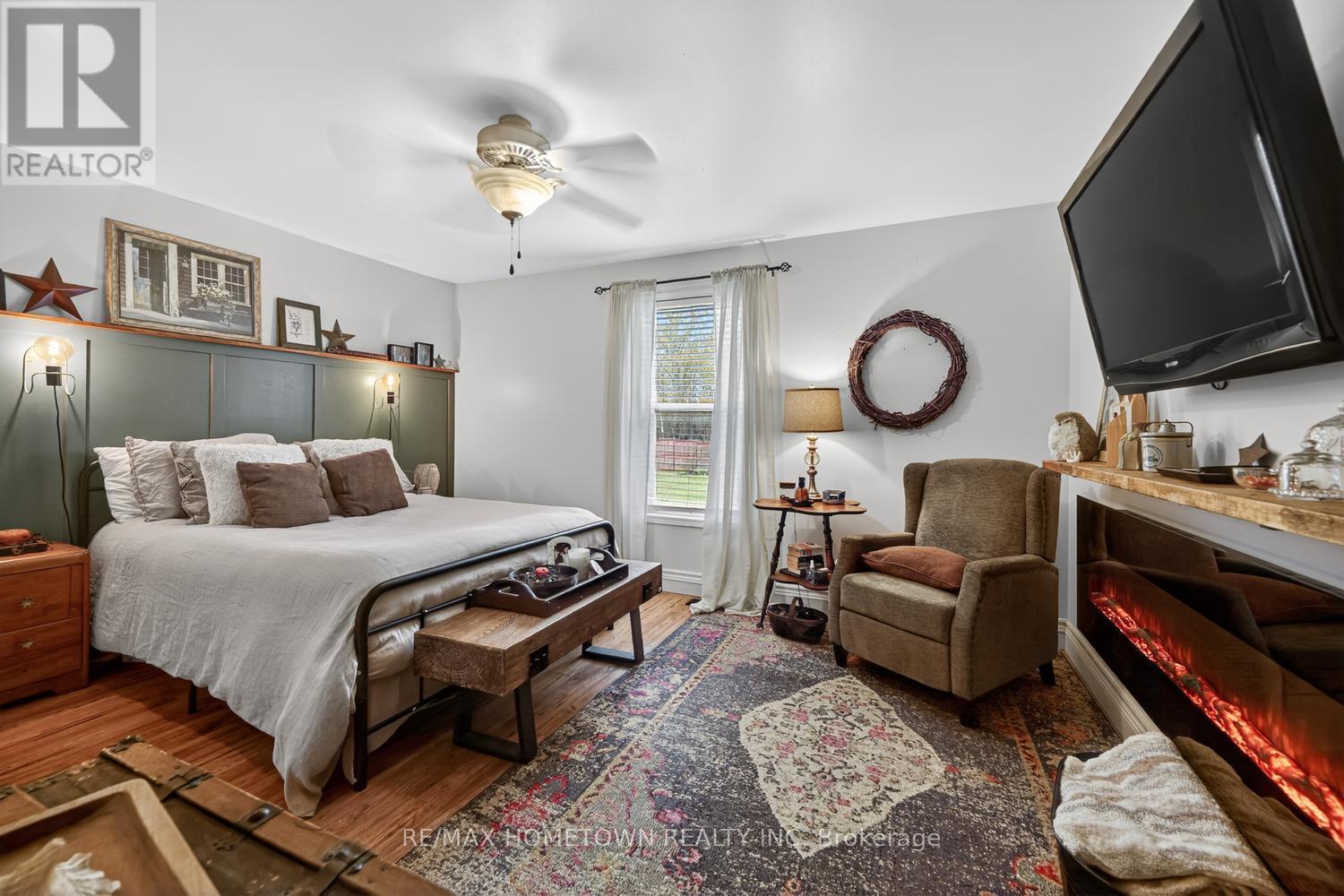 6244 Sixth Concession, Augusta, ON - Indoor Photo Showing Bedroom