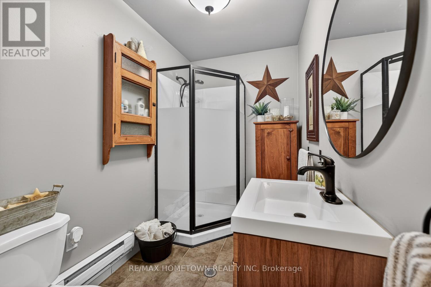 6244 Sixth Concession, Augusta, ON - Indoor Photo Showing Bathroom