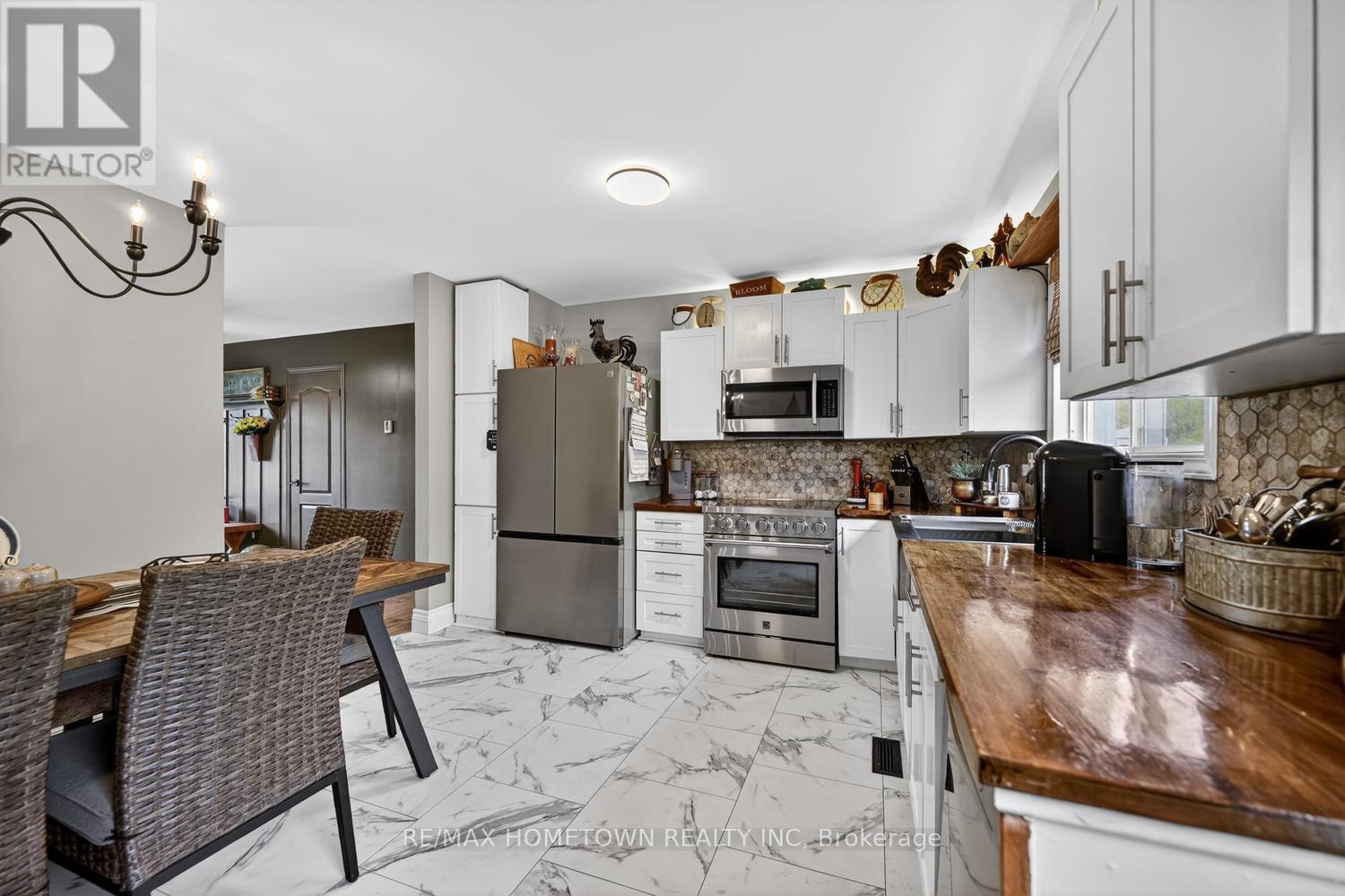 6244 Sixth Concession, Augusta, ON - Indoor Photo Showing Kitchen