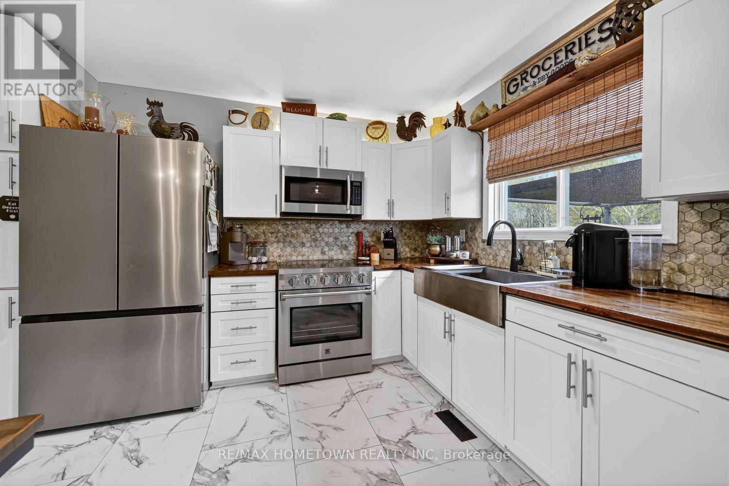 6244 Sixth Concession, Augusta, ON - Indoor Photo Showing Kitchen