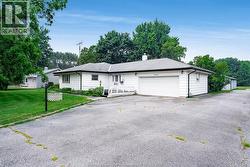 2257 Division ROAD North Kingsville, ON N9Y 2Z4
