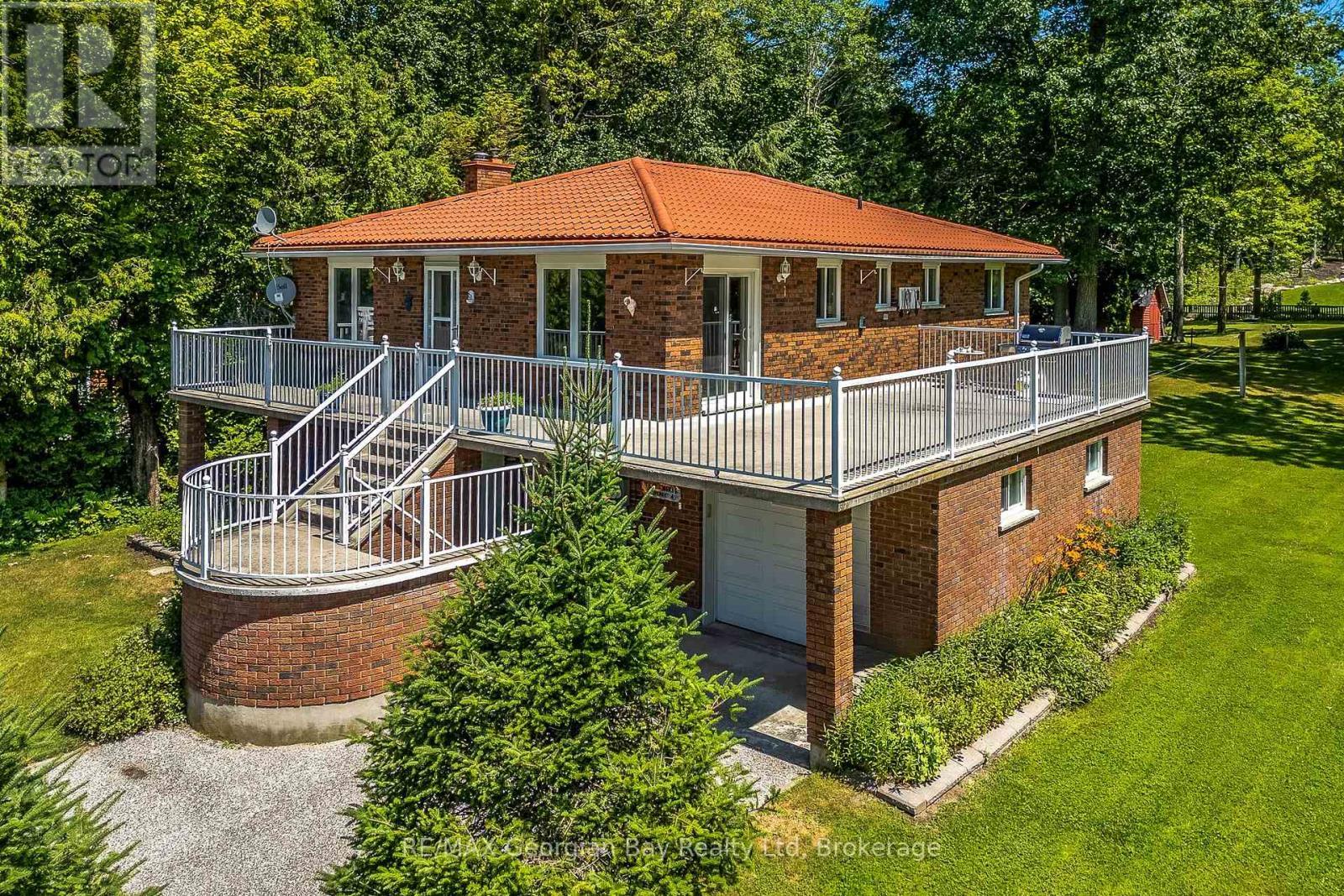 25 Albert Avenue, Tiny, ON - Outdoor