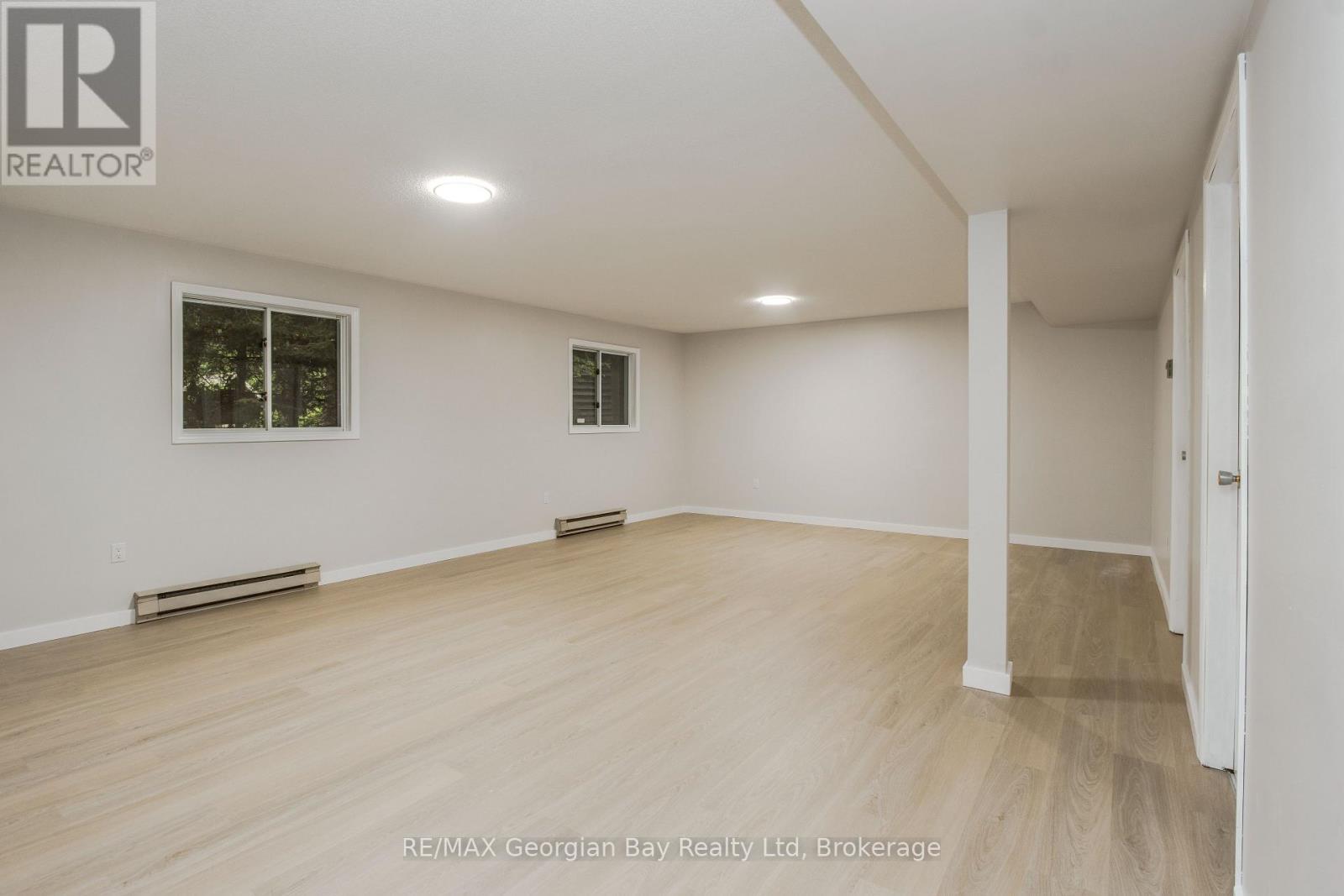 25 Albert Avenue, Tiny, ON - Indoor