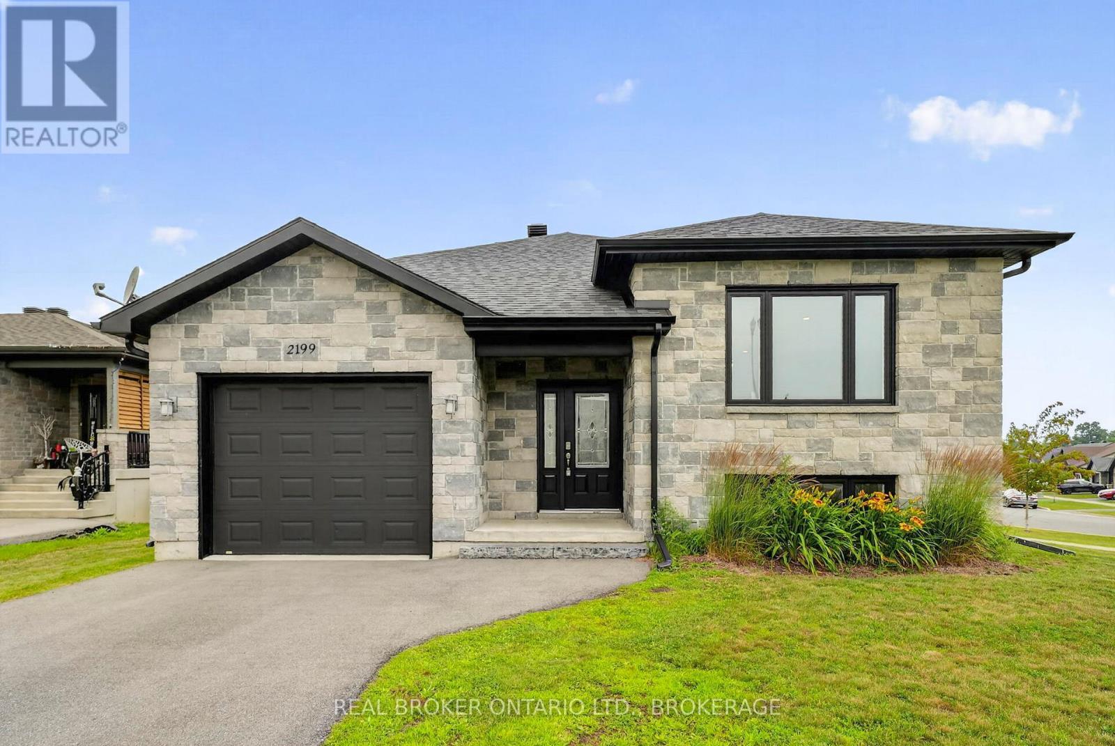 2199 Burke Avenue, Cornwall, ON - Outdoor