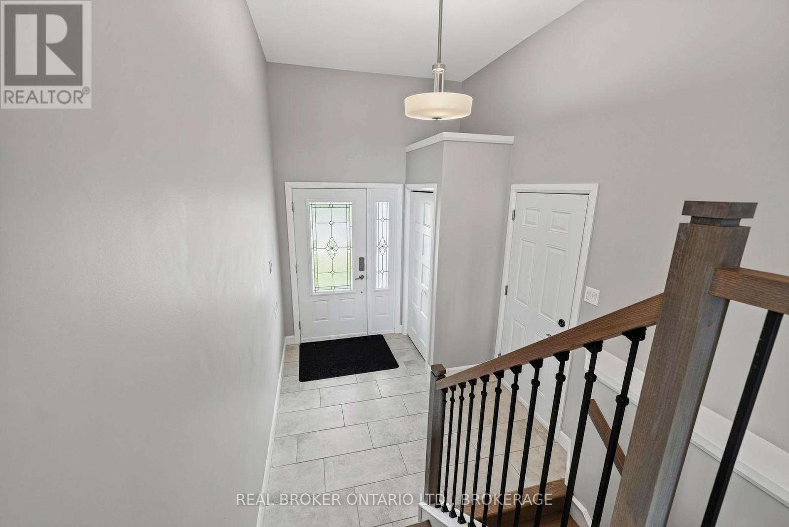 2199 Burke Avenue, Cornwall, ON - Indoor Photo Showing Other Room