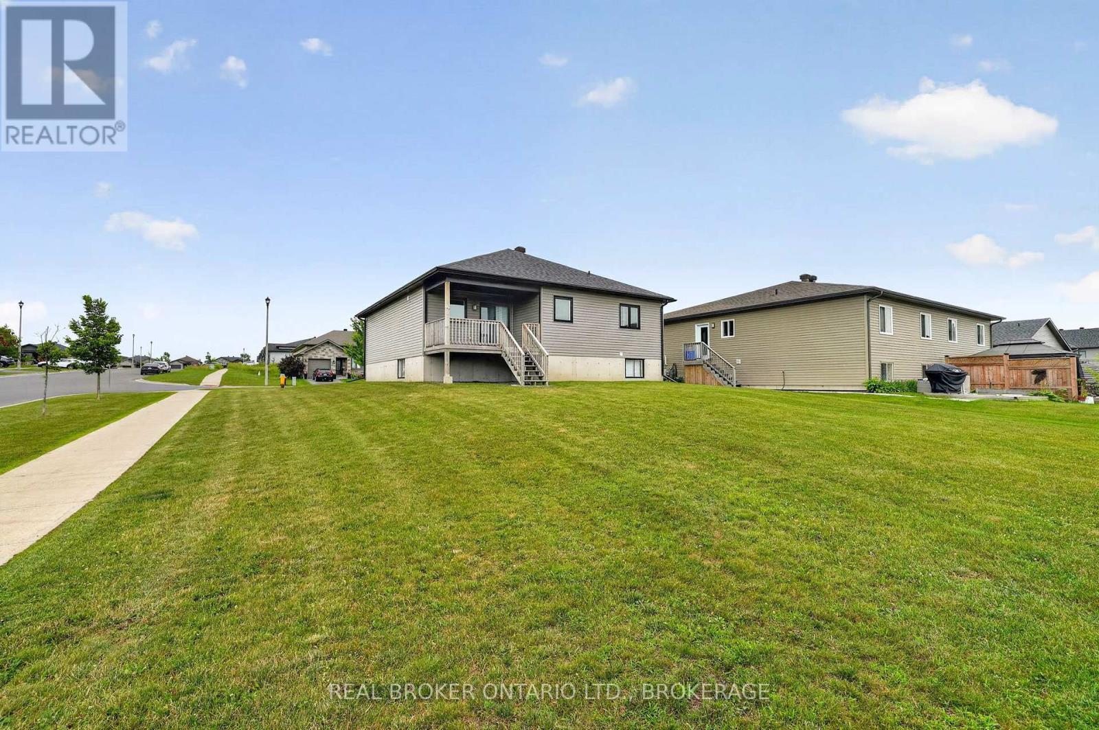 2199 Burke Avenue, Cornwall, ON - Outdoor
