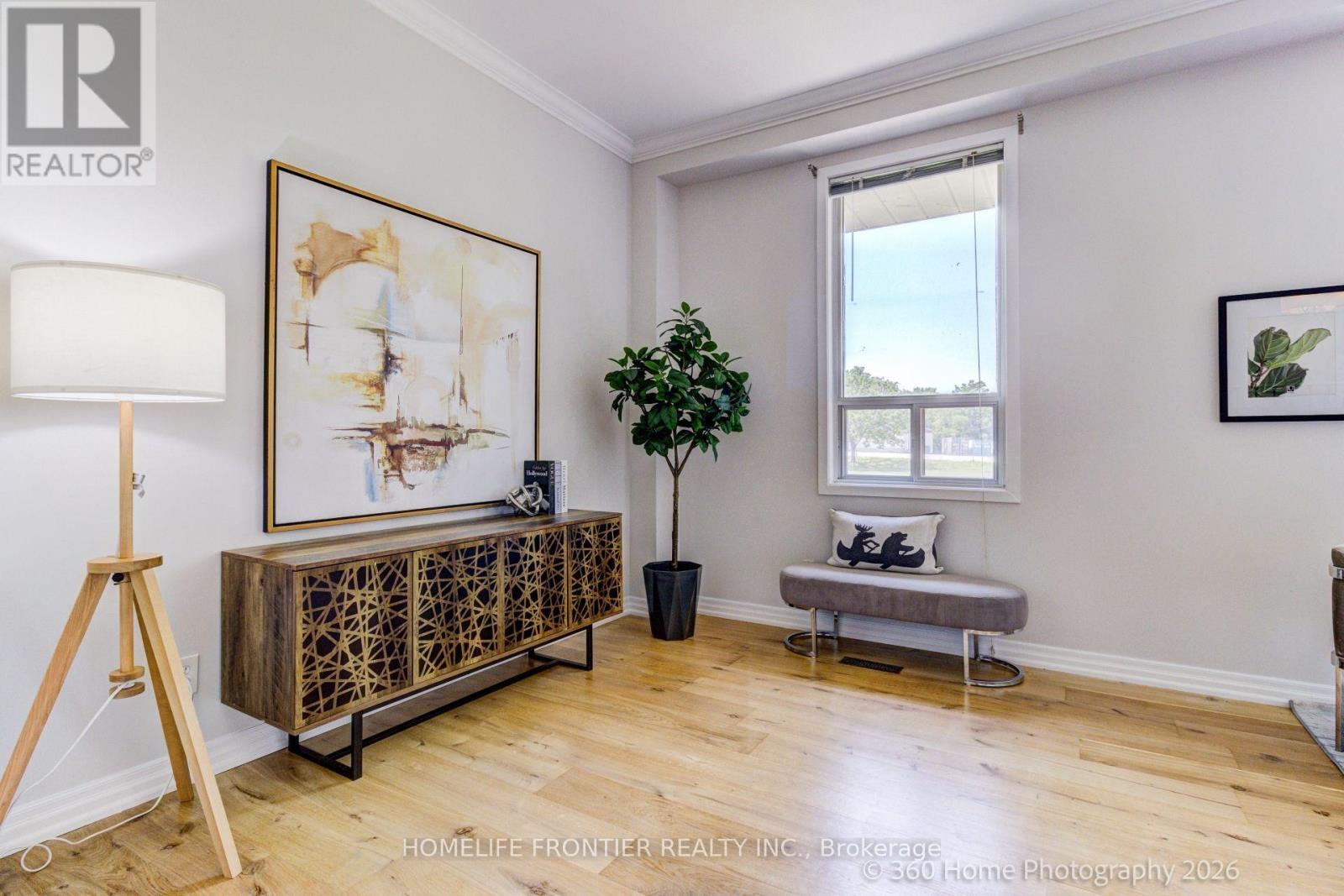 92 Poplar Crescent W, Aurora, ON - Indoor Photo Showing Other Room
