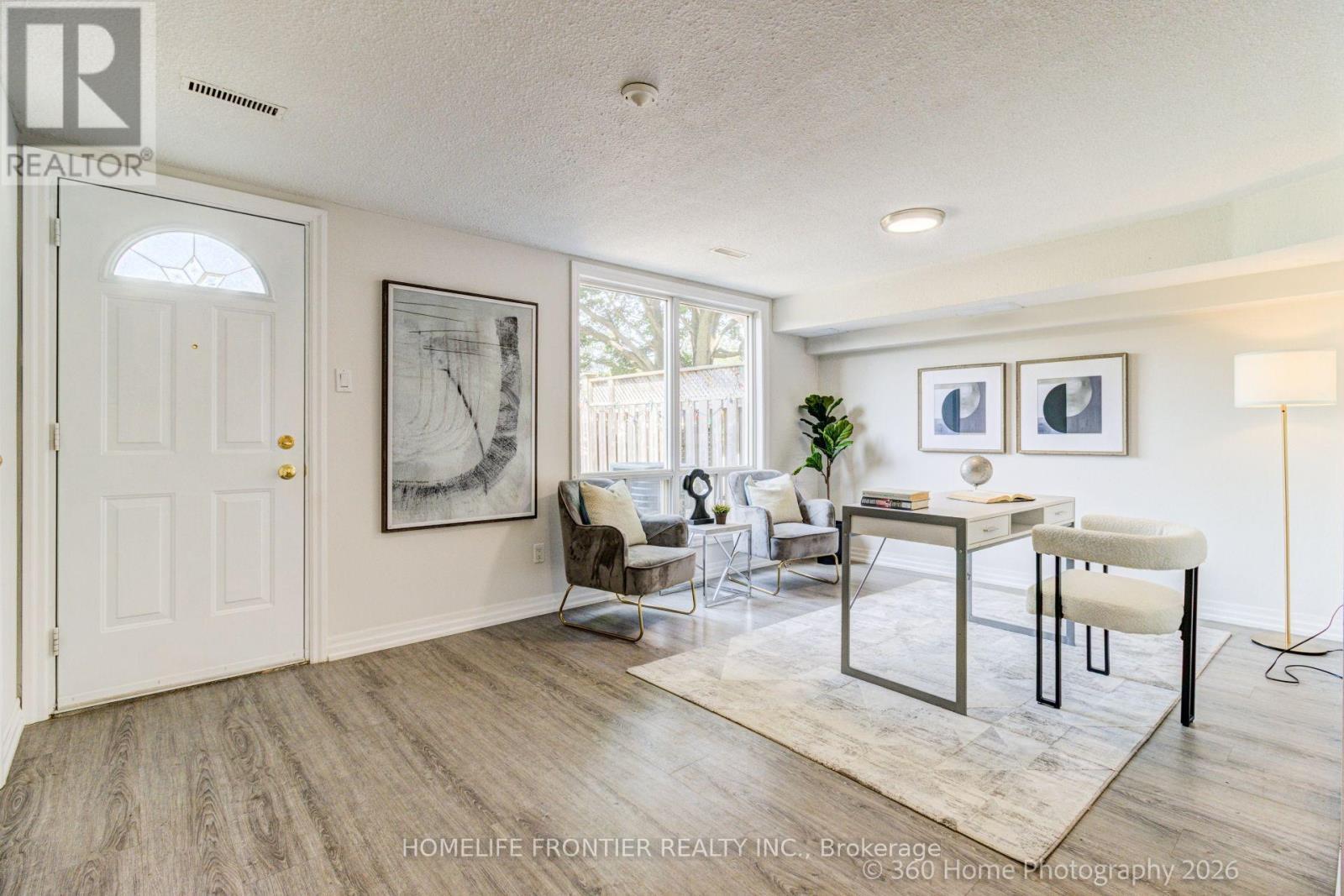 92 Poplar Crescent W, Aurora, ON - Indoor