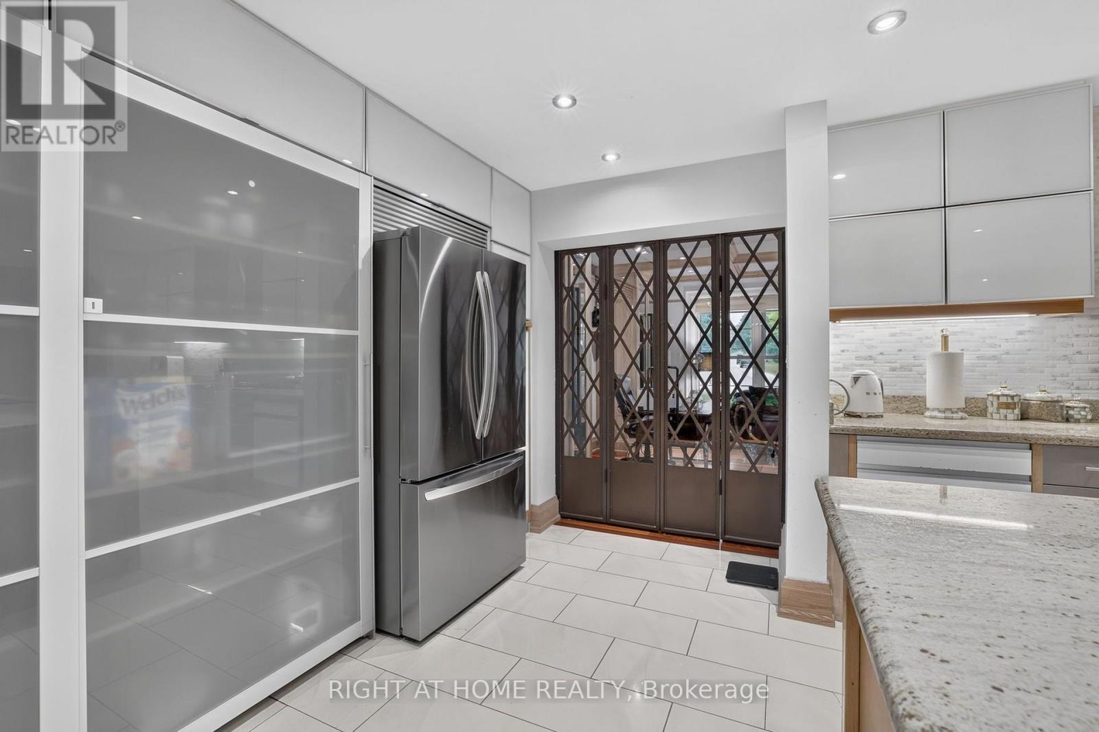 35 Brightbay Crescent, Markham, ON - Indoor Photo Showing Other Room