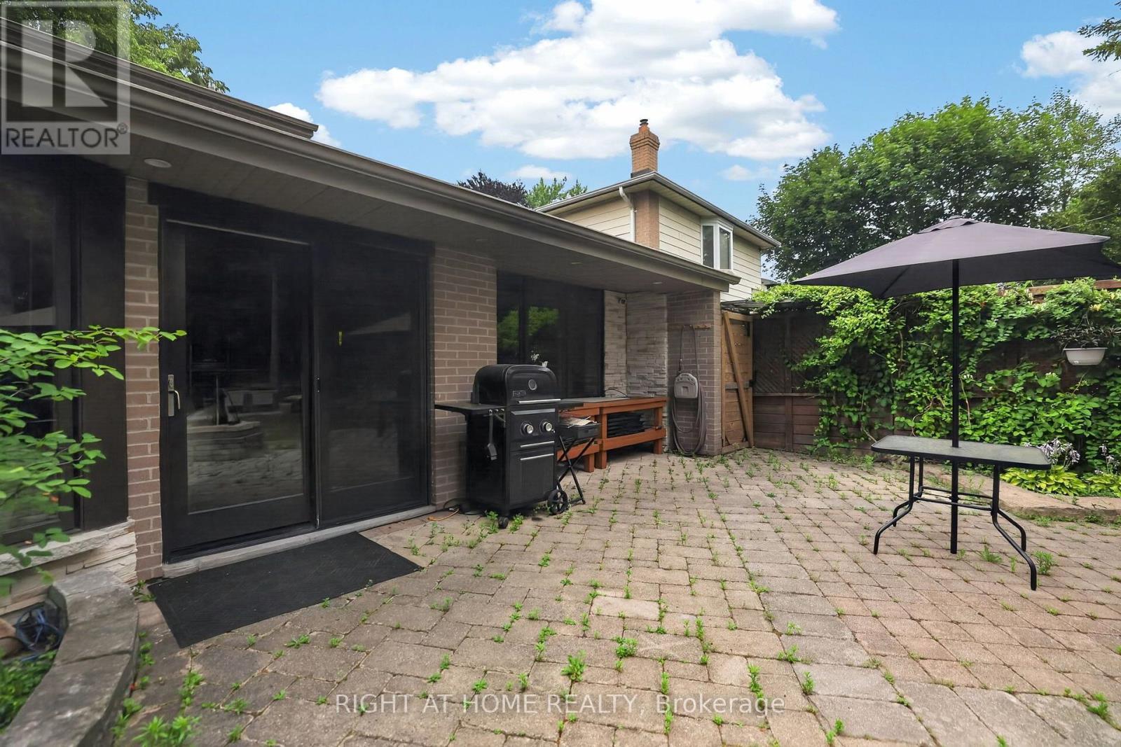 35 Brightbay Crescent, Markham, ON - Outdoor With Deck Patio Veranda
