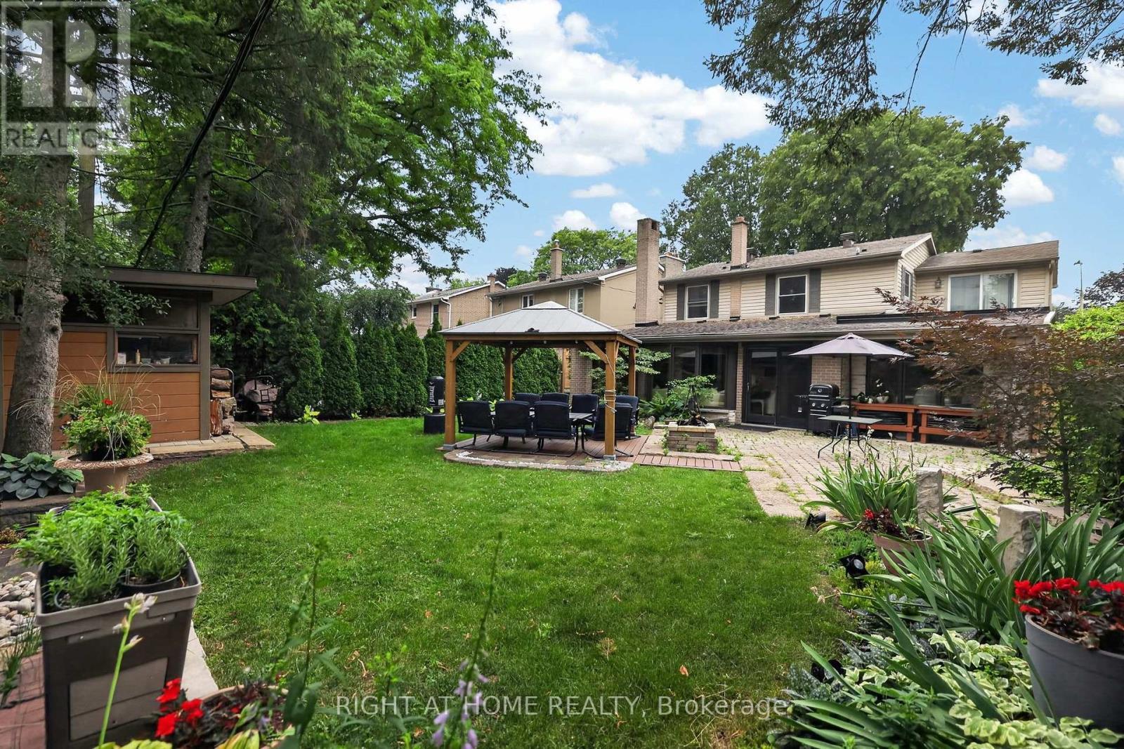 35 Brightbay Crescent, Markham, ON - Outdoor With Deck Patio Veranda