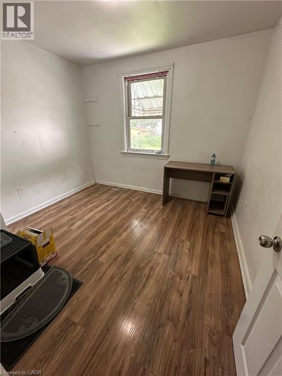 240 West 2Nd Street, Hamilton, ON - Indoor Photo Showing Other Room