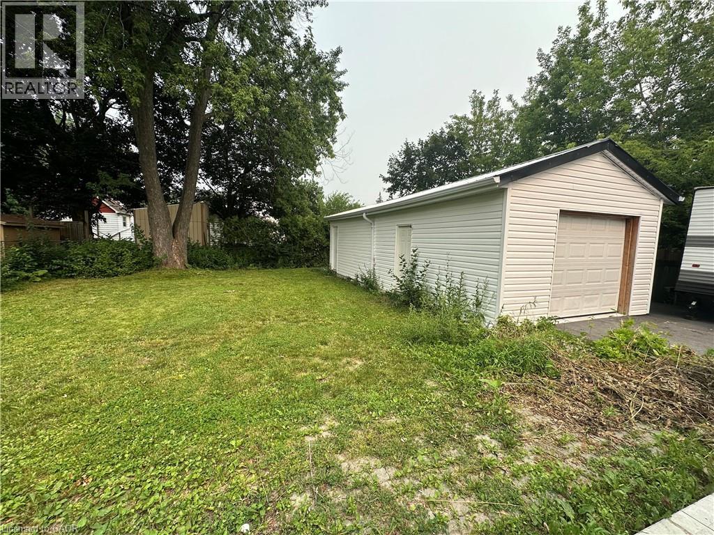 240 West 2Nd Street, Hamilton, ON - Outdoor