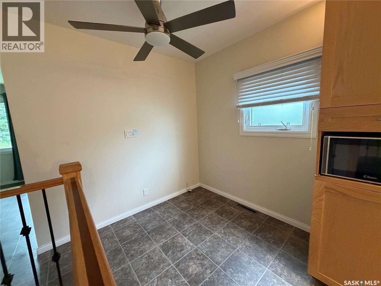 509 Mark Avenue, Moosomin, SK - Indoor Photo Showing Other Room