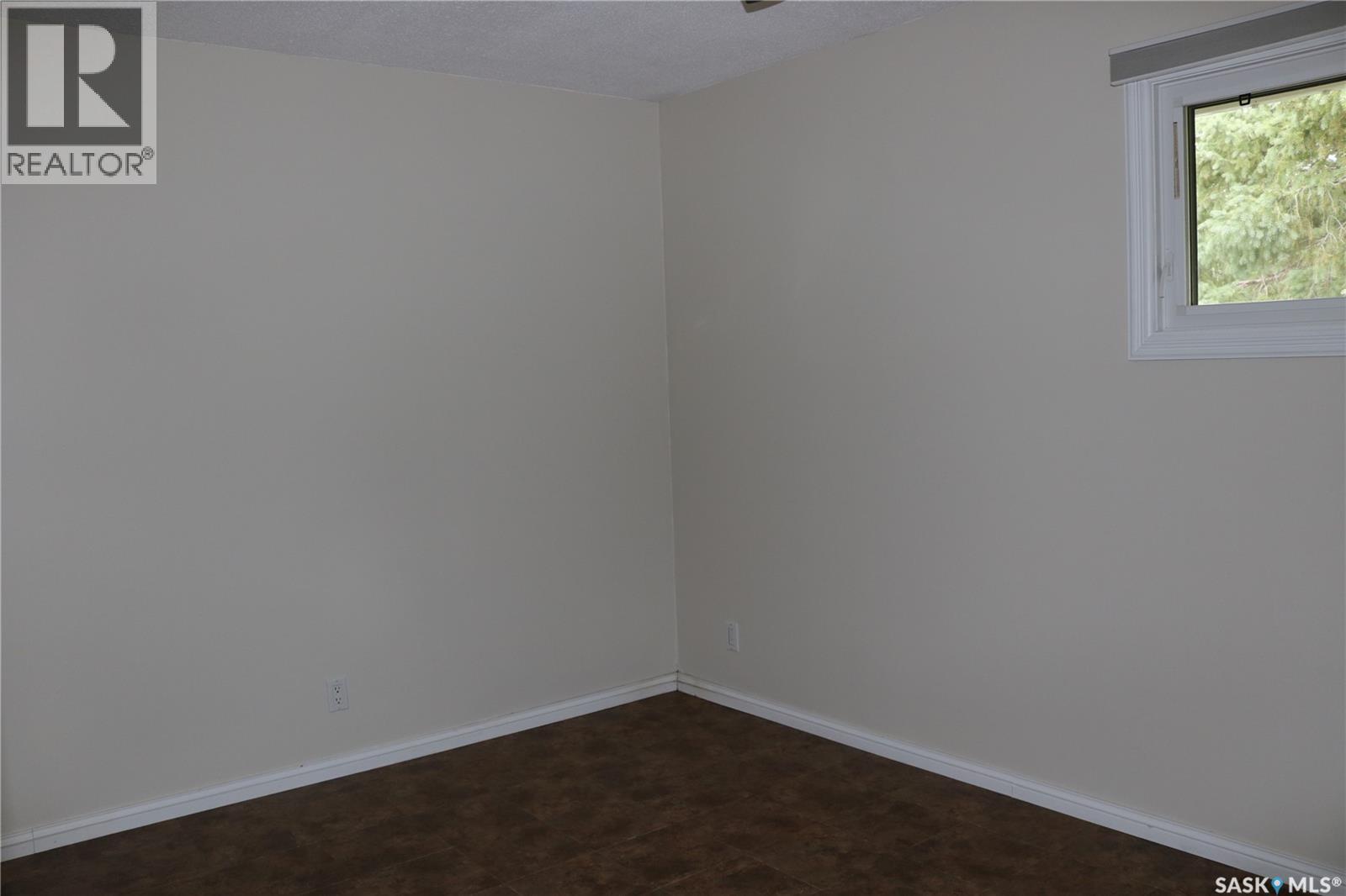 509 Mark Avenue, Moosomin, SK - Indoor Photo Showing Other Room