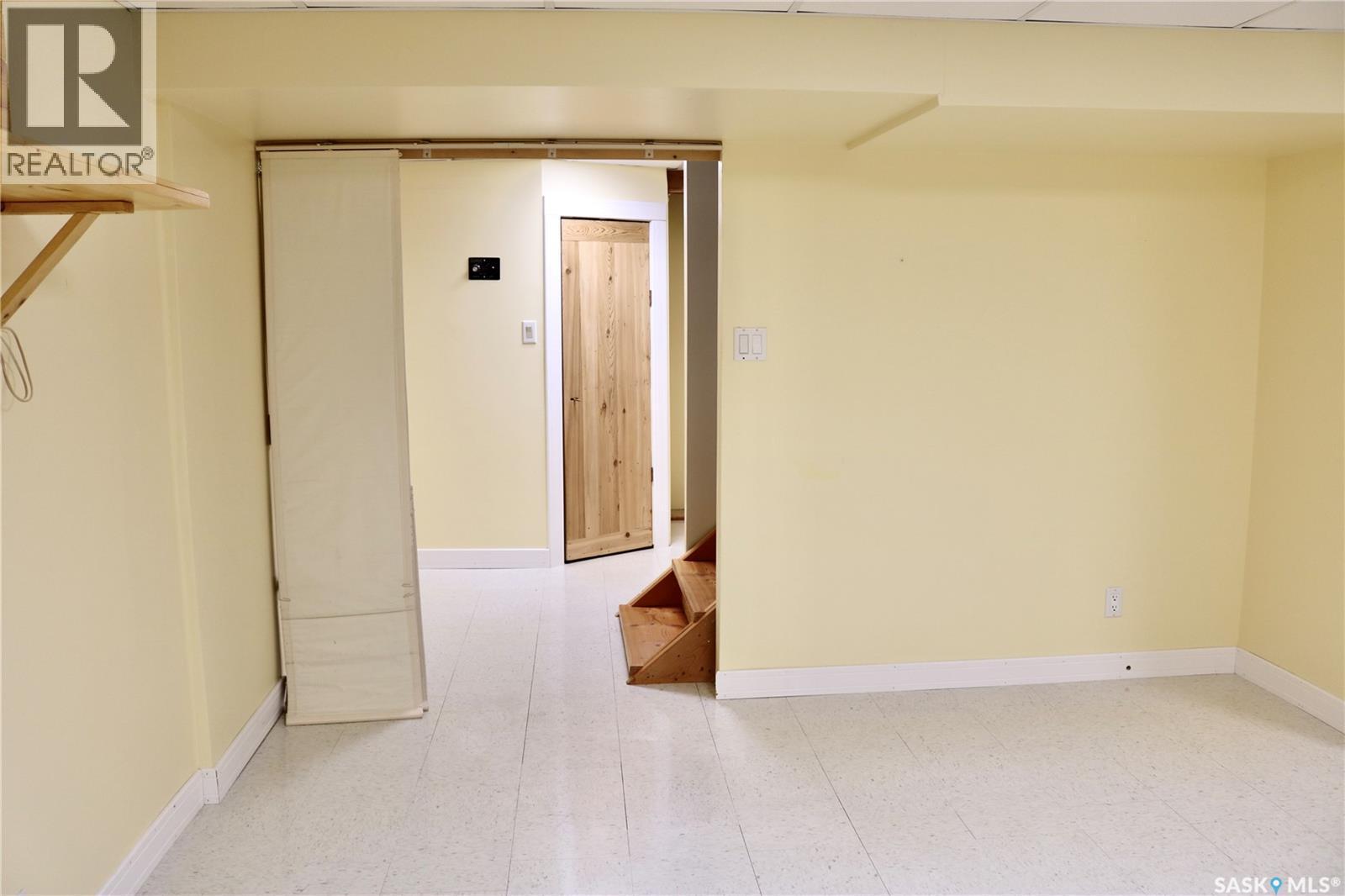 509 Mark Avenue, Moosomin, SK - Indoor Photo Showing Other Room