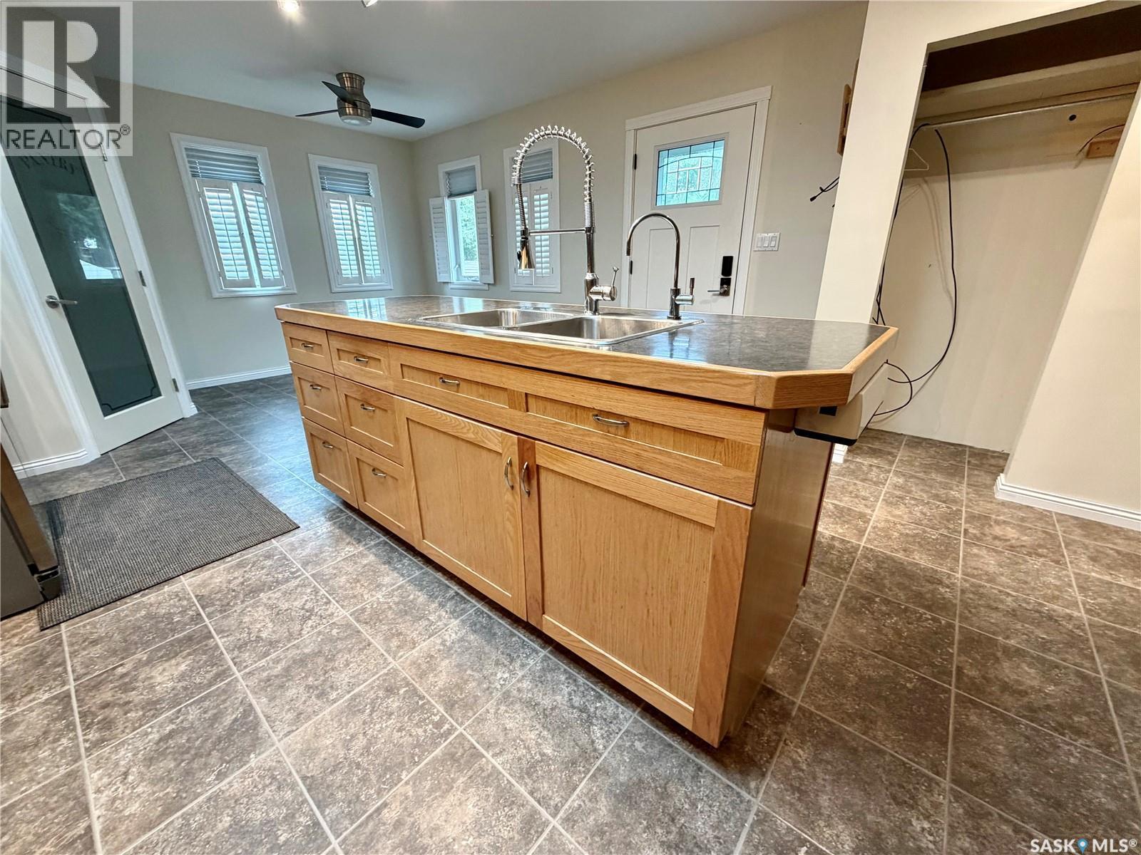 509 Mark Avenue, Moosomin, SK - Indoor Photo Showing Kitchen With Double Sink