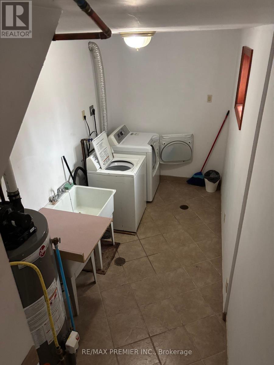 Lower - 37 Irwin Road, Toronto, ON - Indoor Photo Showing Laundry Room