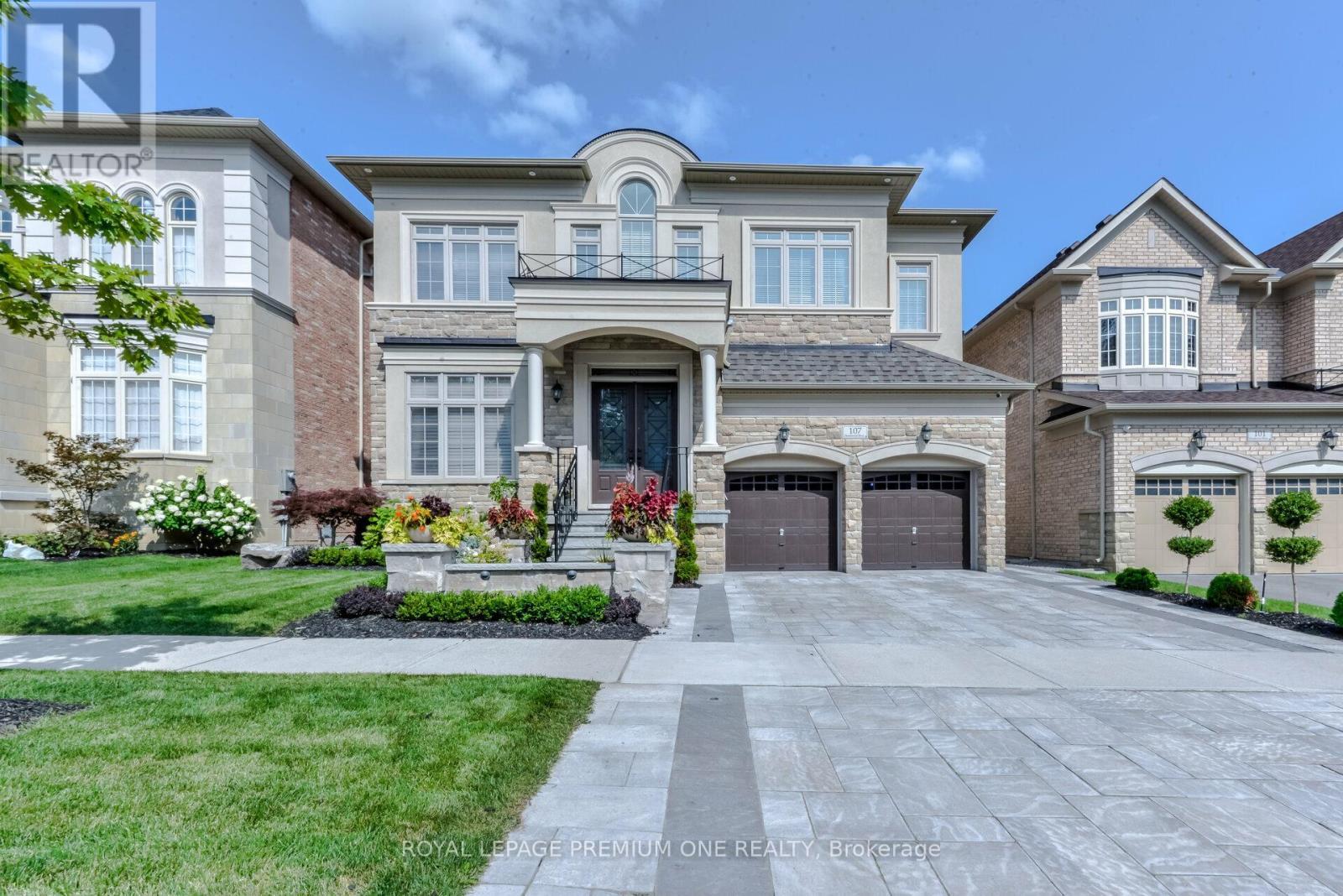 107 Headwind Boulevard, Vaughan, ON - Outdoor With Facade