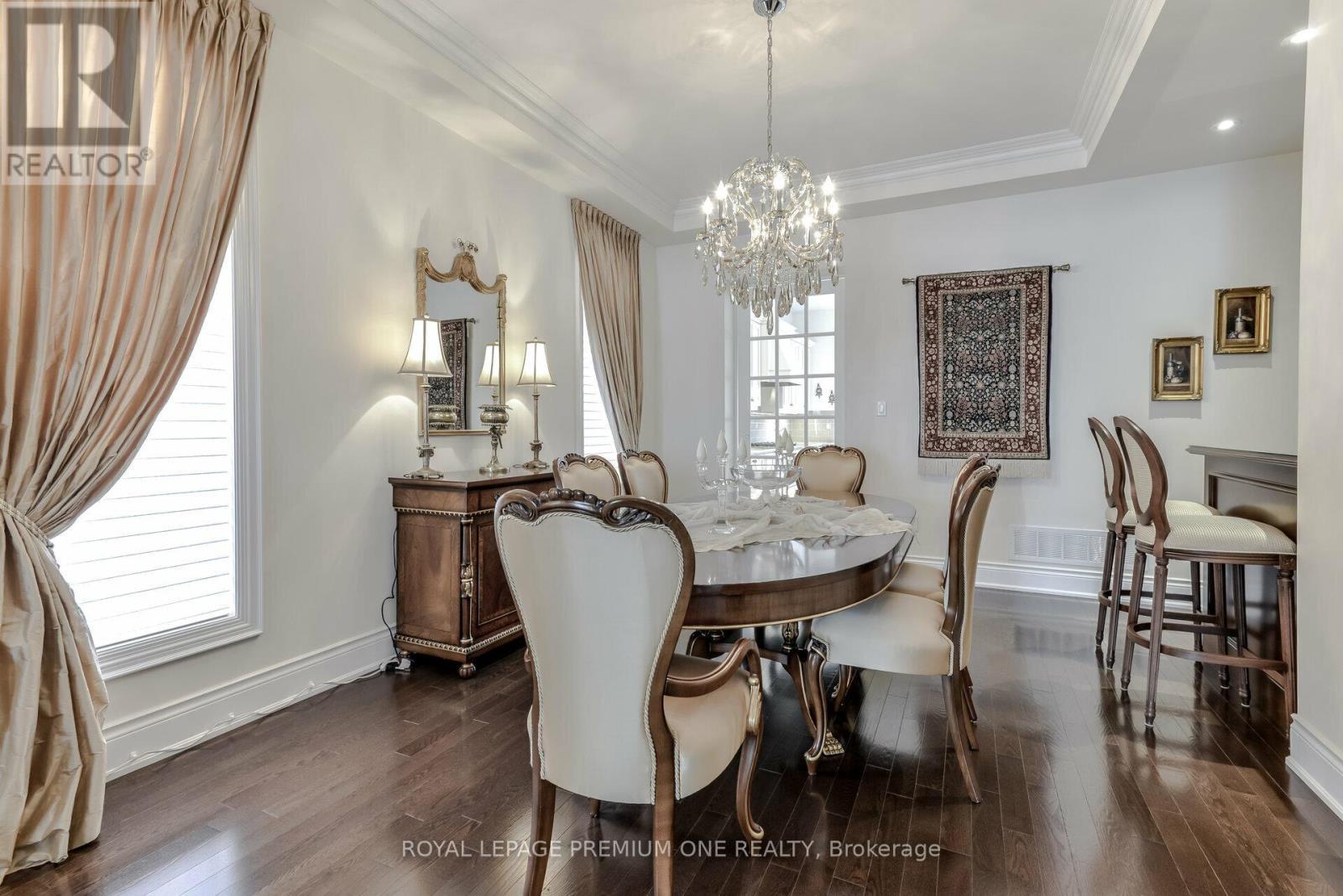 107 Headwind Boulevard, Vaughan, ON - Indoor Photo Showing Dining Room