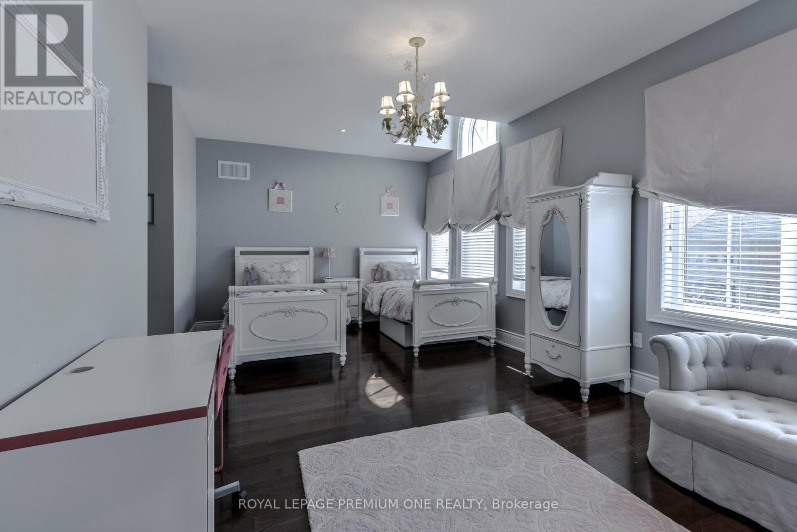 107 Headwind Boulevard, Vaughan, ON - Indoor Photo Showing Bedroom