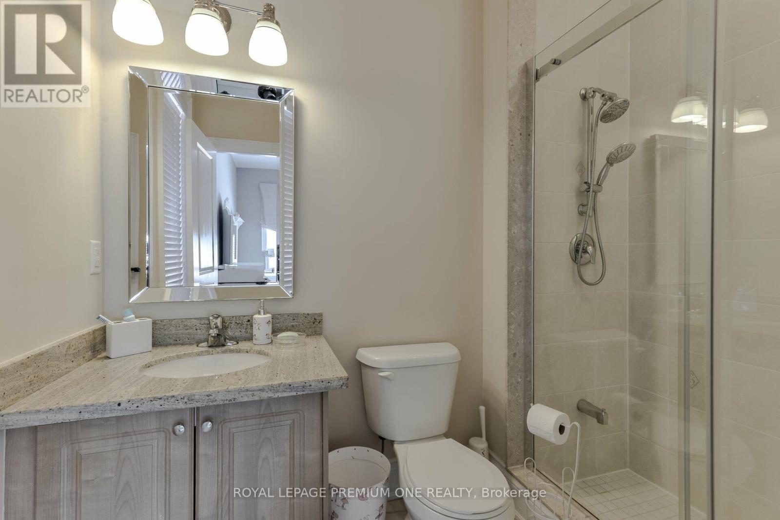 107 Headwind Boulevard, Vaughan, ON - Indoor Photo Showing Bathroom
