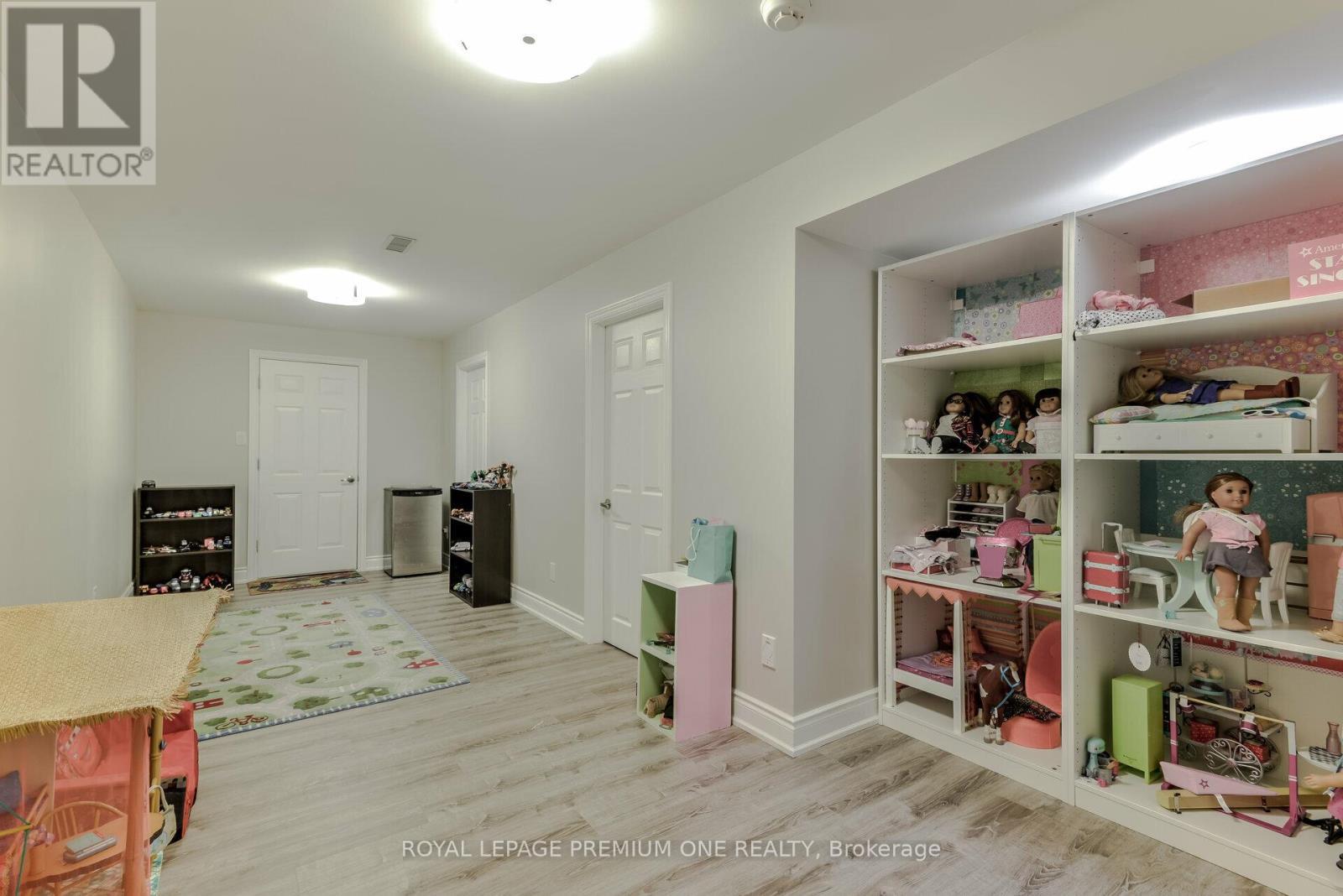 107 Headwind Boulevard, Vaughan, ON - Indoor Photo Showing Other Room