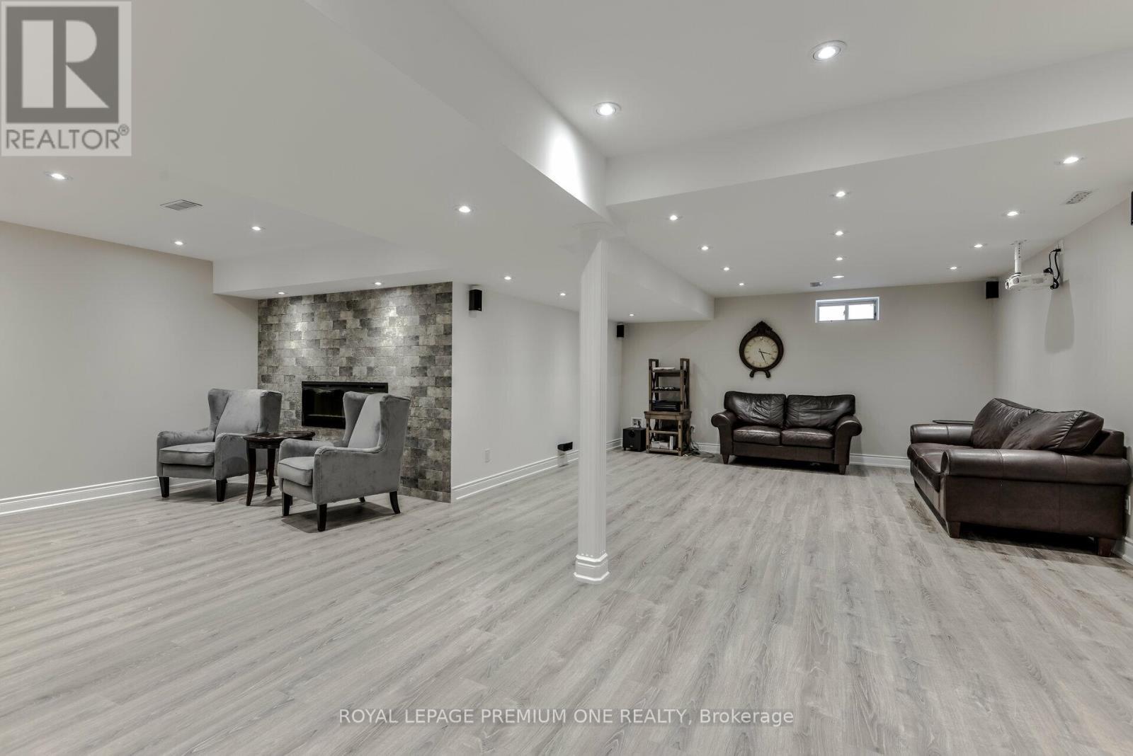 107 Headwind Boulevard, Vaughan, ON - Indoor