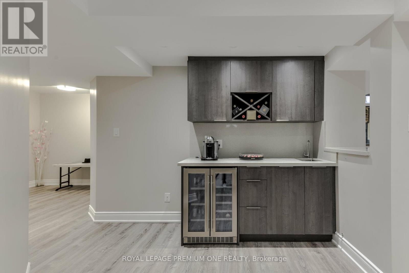 107 Headwind Boulevard, Vaughan, ON - Indoor Photo Showing Other Room